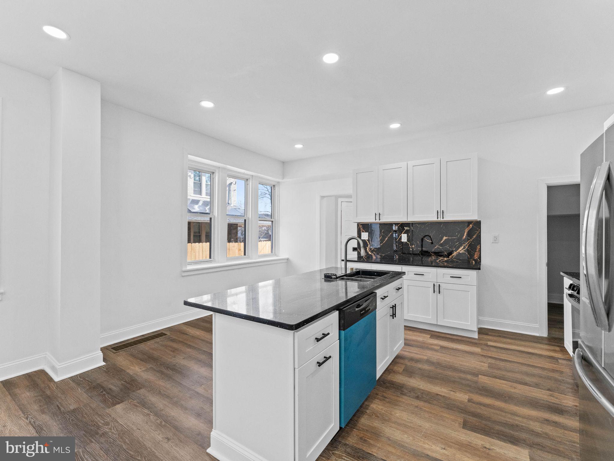 GERMANTOWN (EAST) - Residential