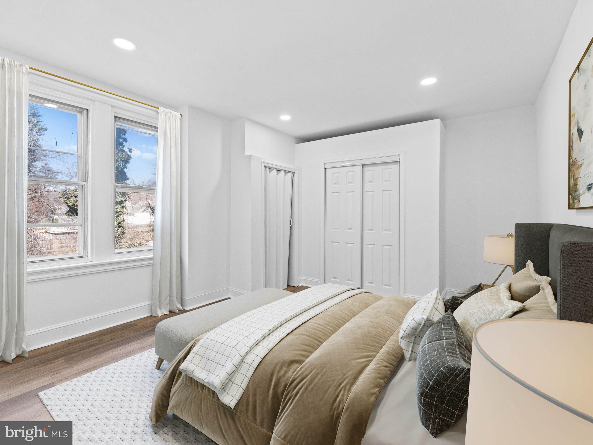 GERMANTOWN (EAST) - Residential