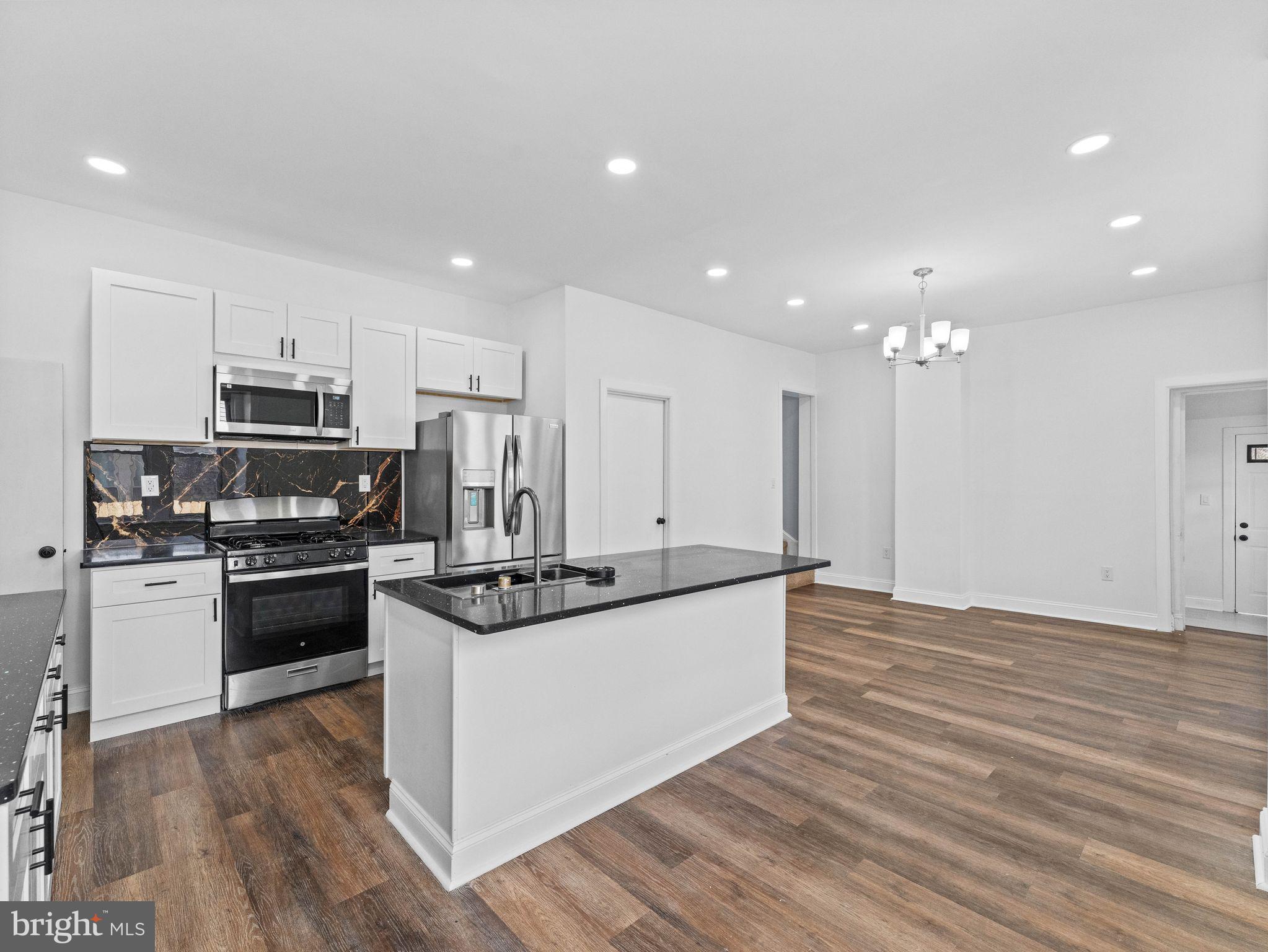 GERMANTOWN (EAST) - Residential