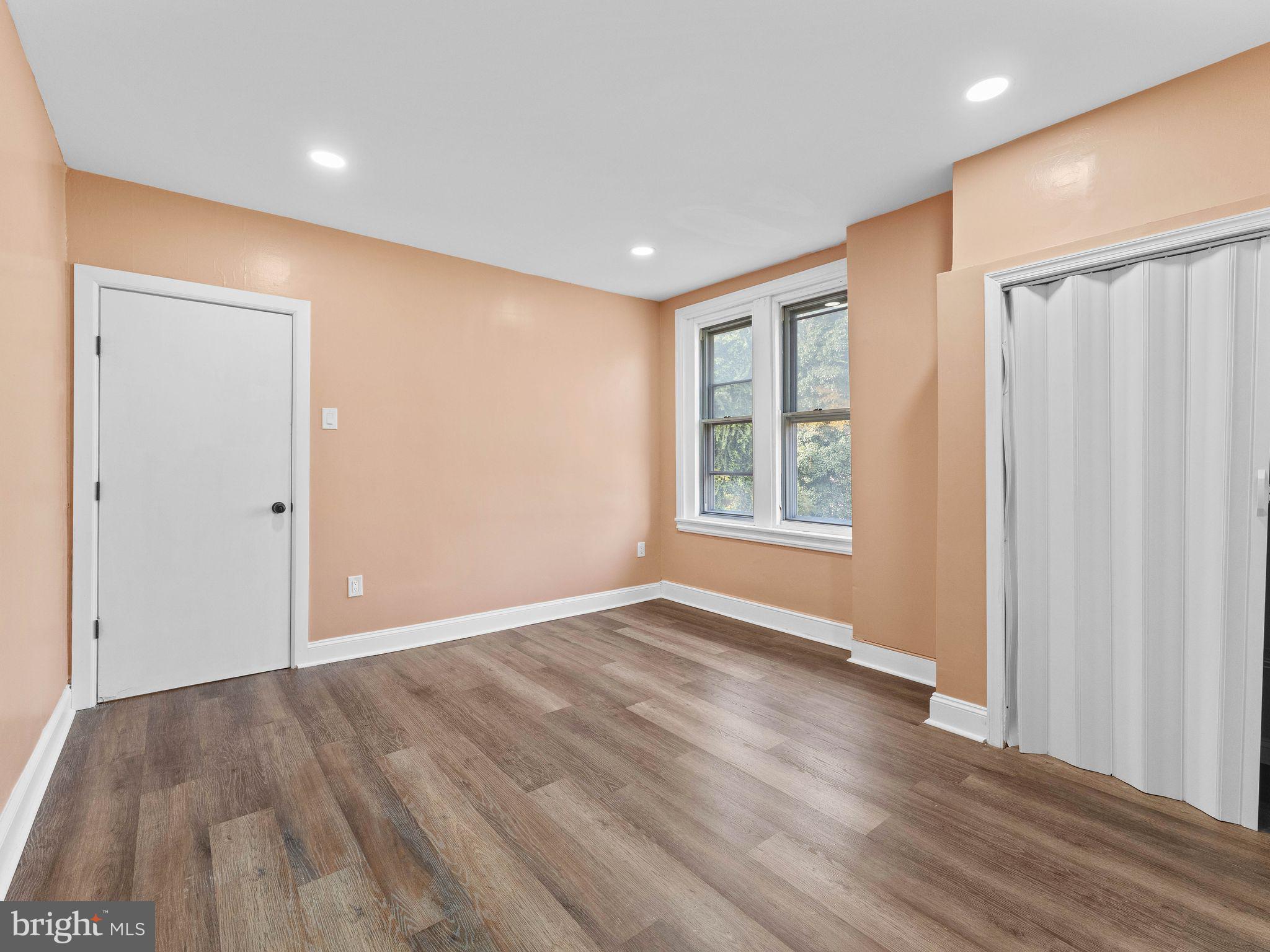 GERMANTOWN (EAST) - Residential