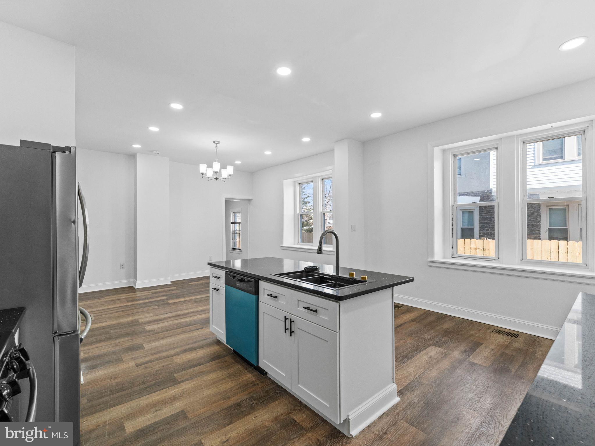 GERMANTOWN (EAST) - Residential