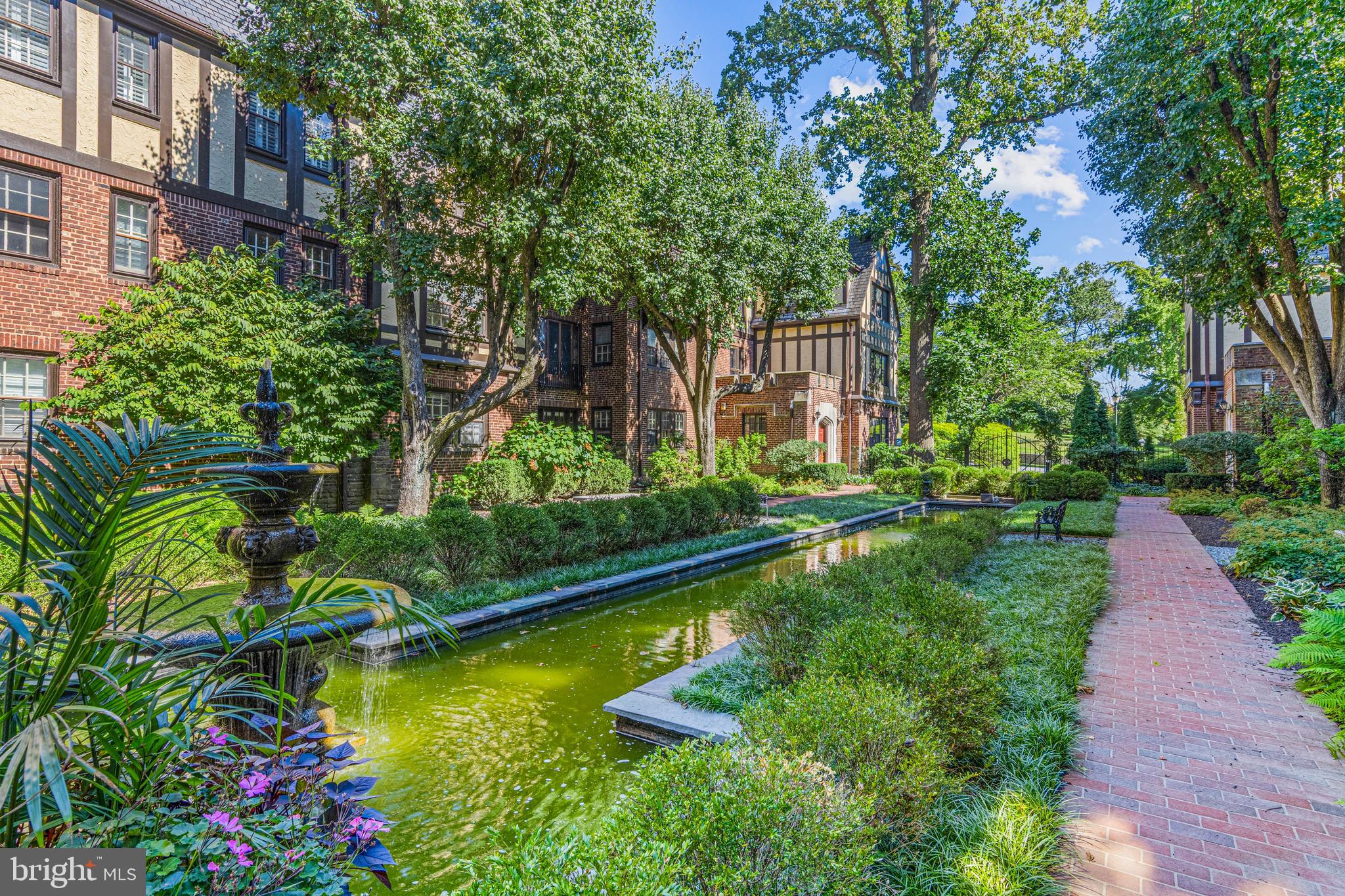 YORKLYNNE MANOR - Residential Lease