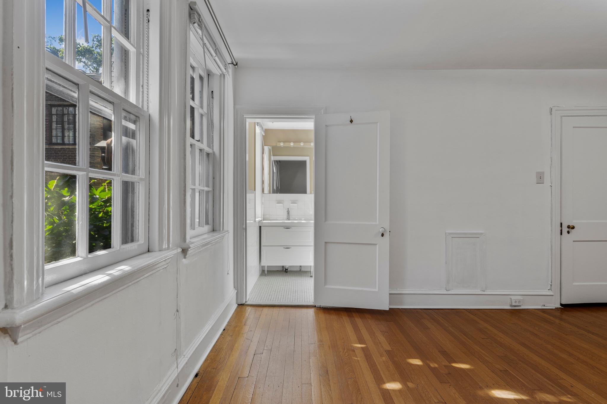 YORKLYNNE MANOR - Residential Lease