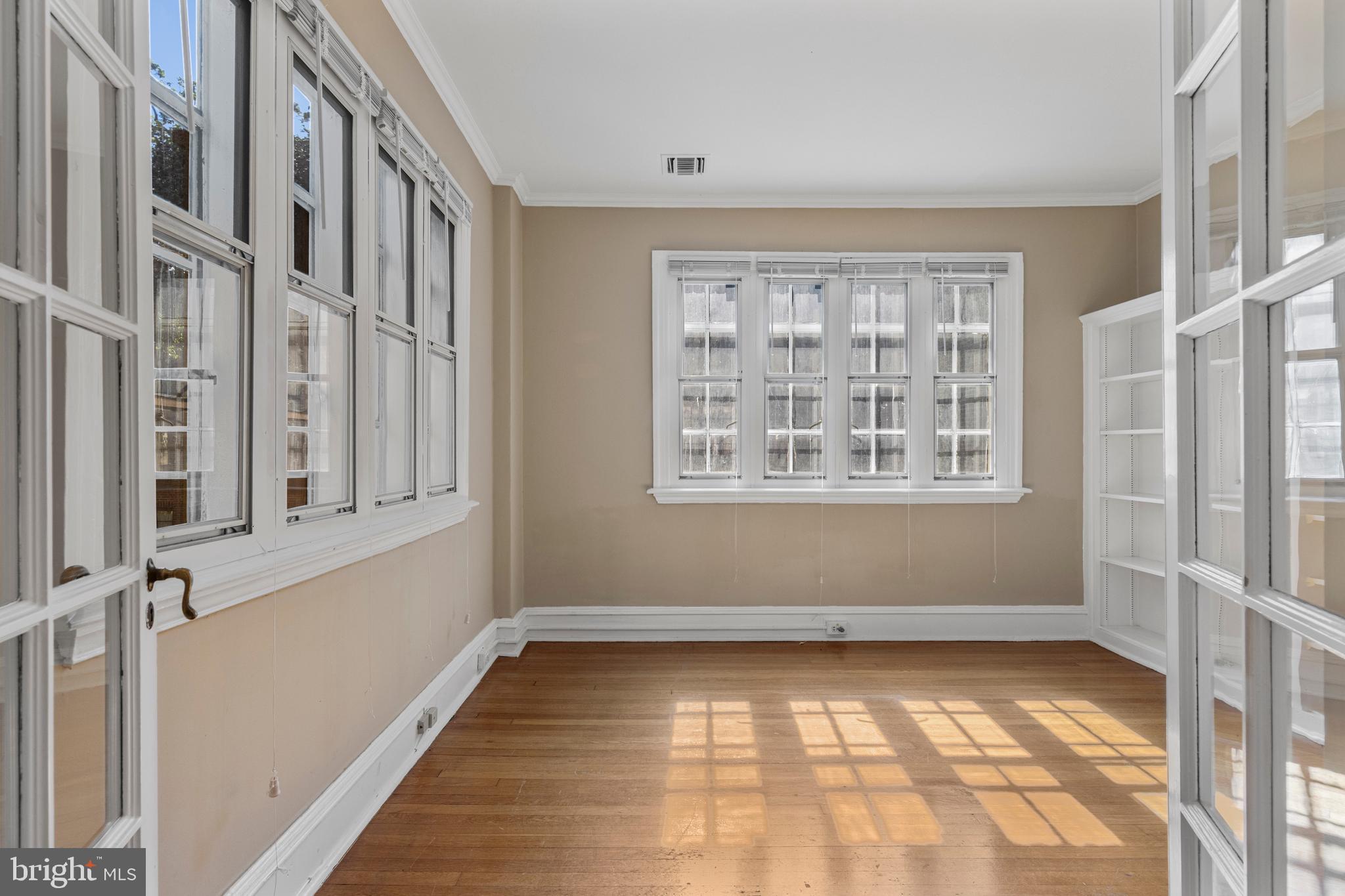 YORKLYNNE MANOR - Residential Lease