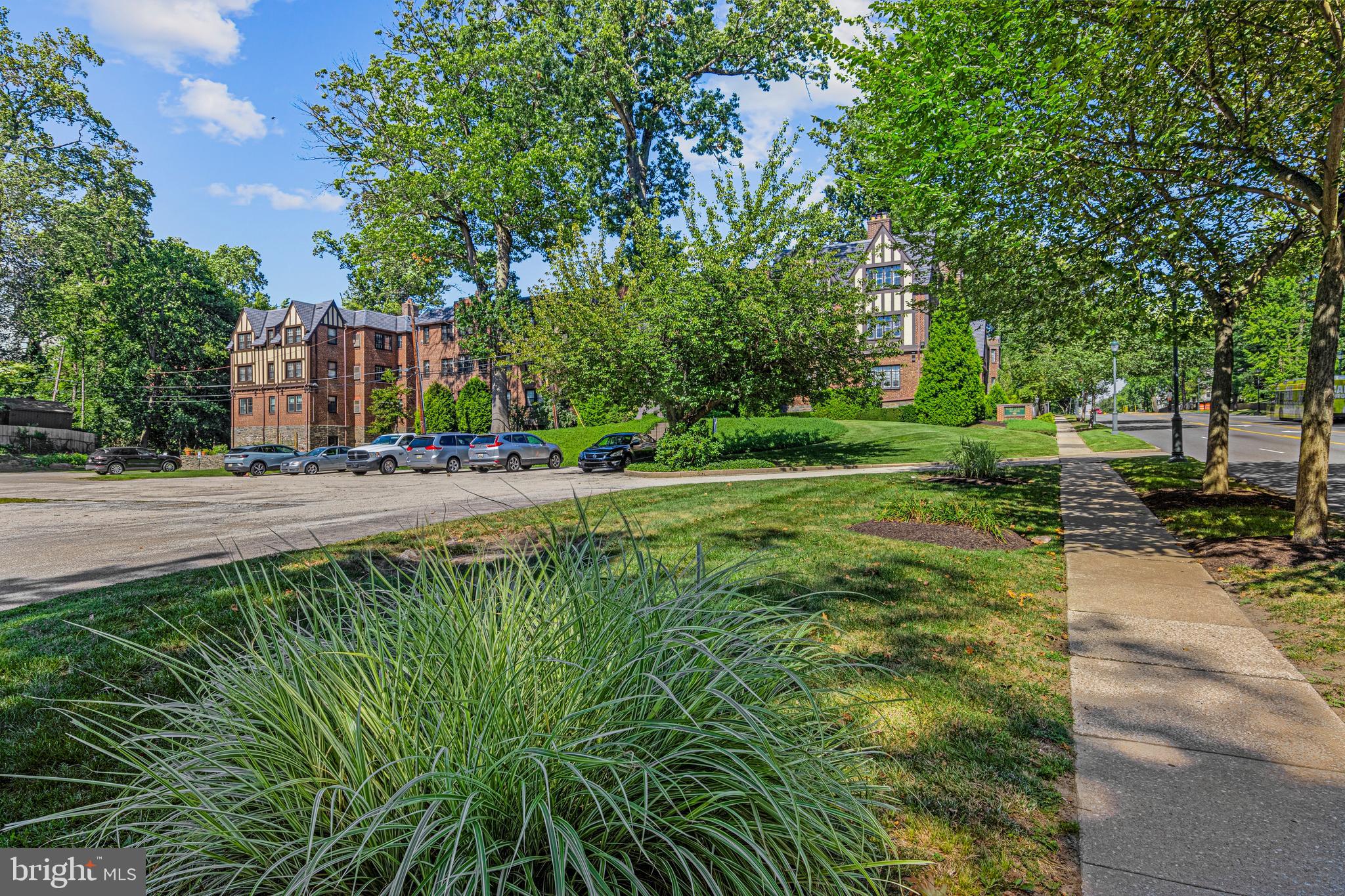 YORKLYNNE MANOR - Residential Lease