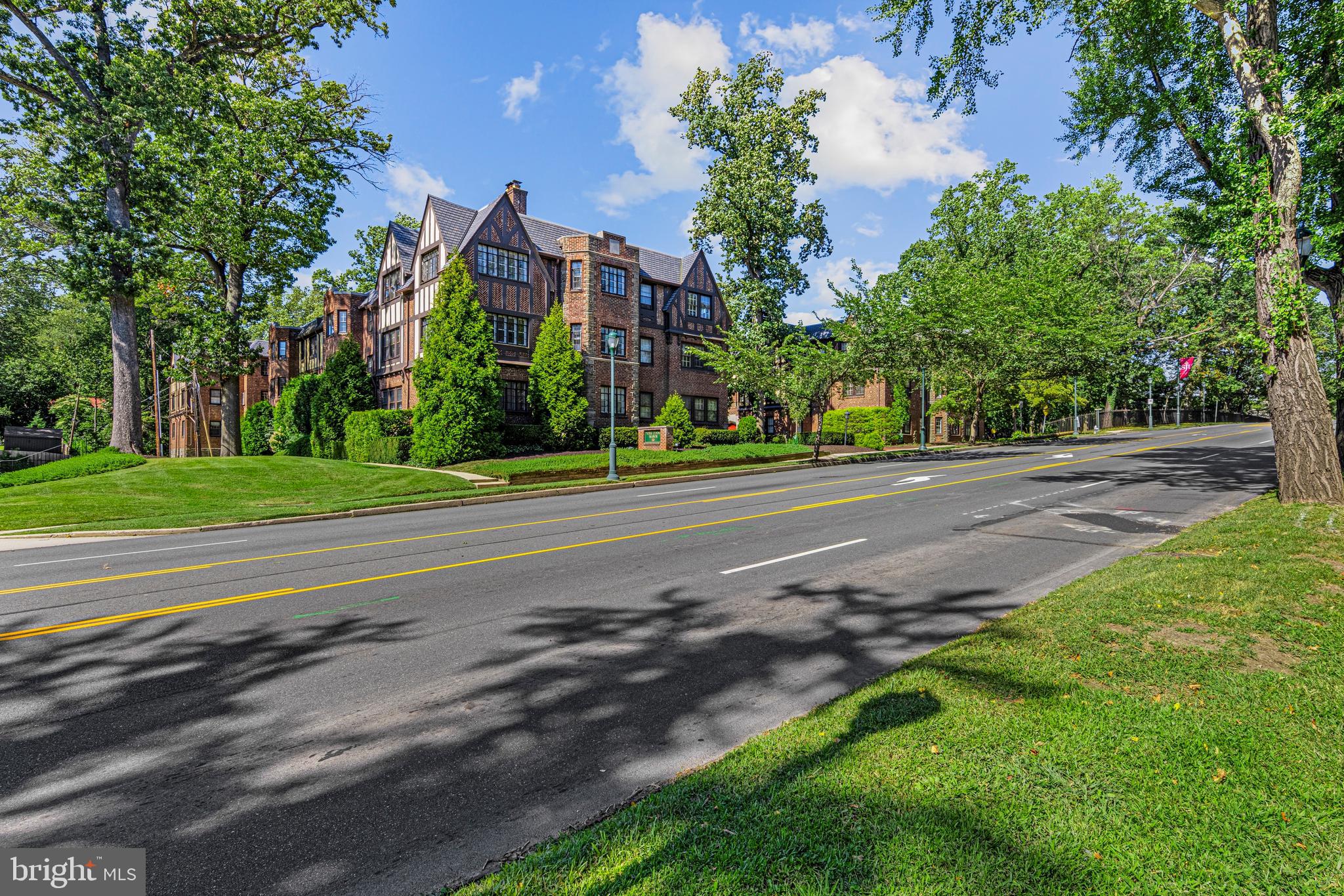 YORKLYNNE MANOR - Residential Lease