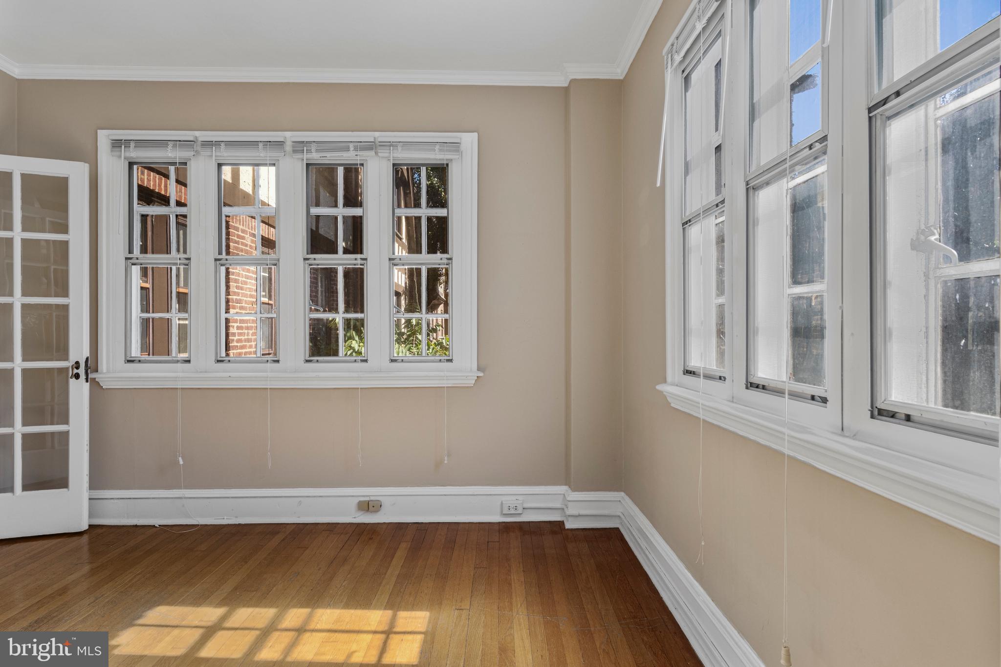 YORKLYNNE MANOR - Residential Lease