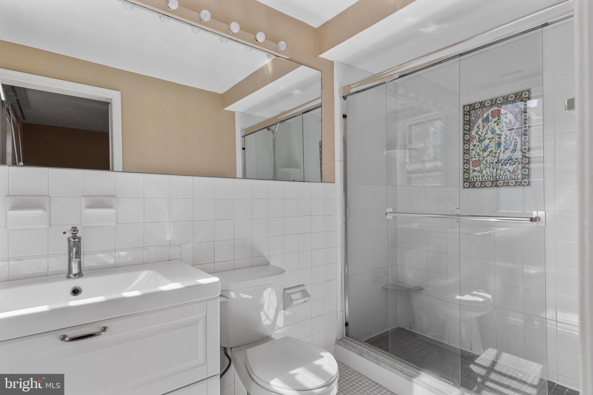 YORKLYNNE MANOR - Residential Lease