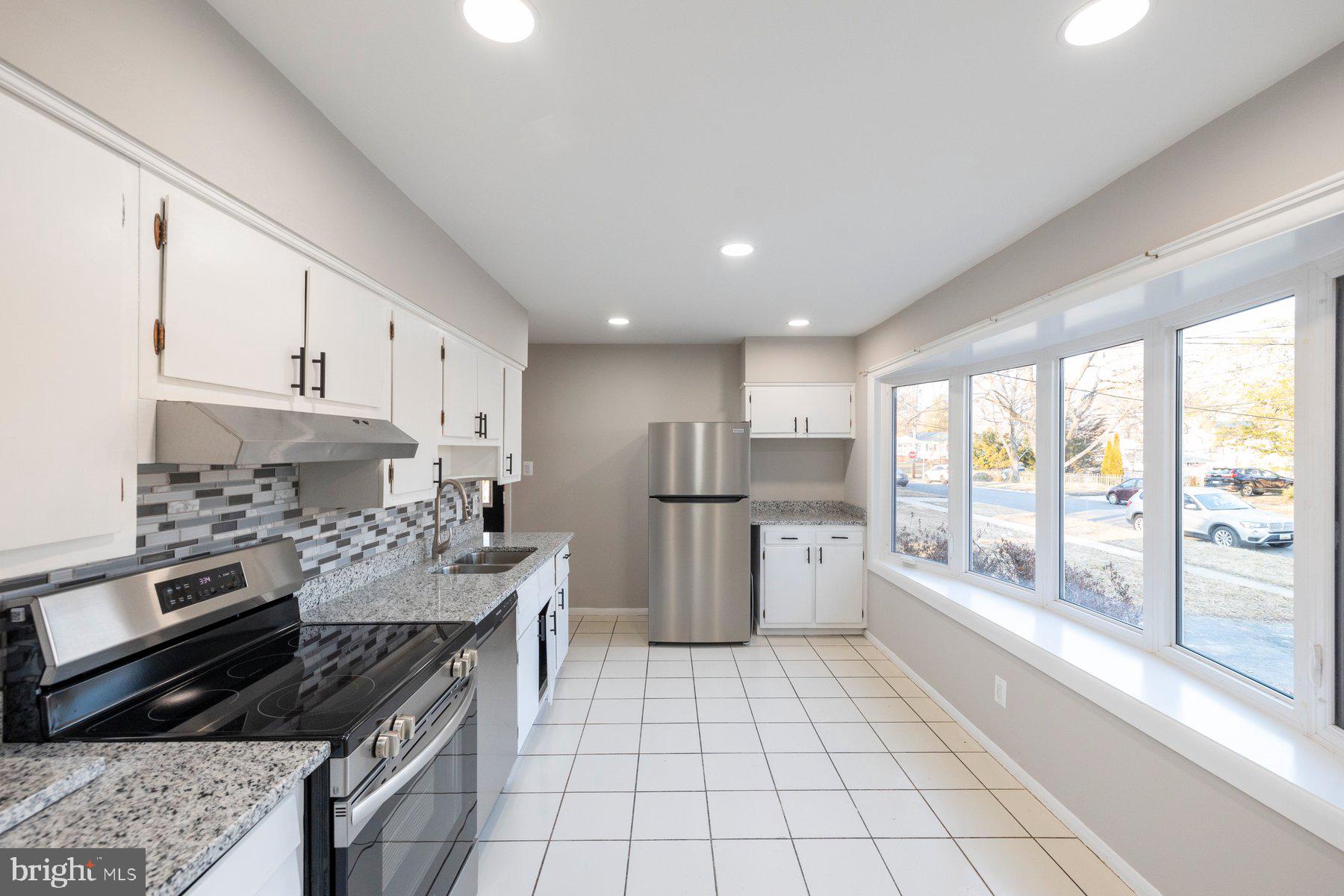 BROOKHAVEN - Residential Lease