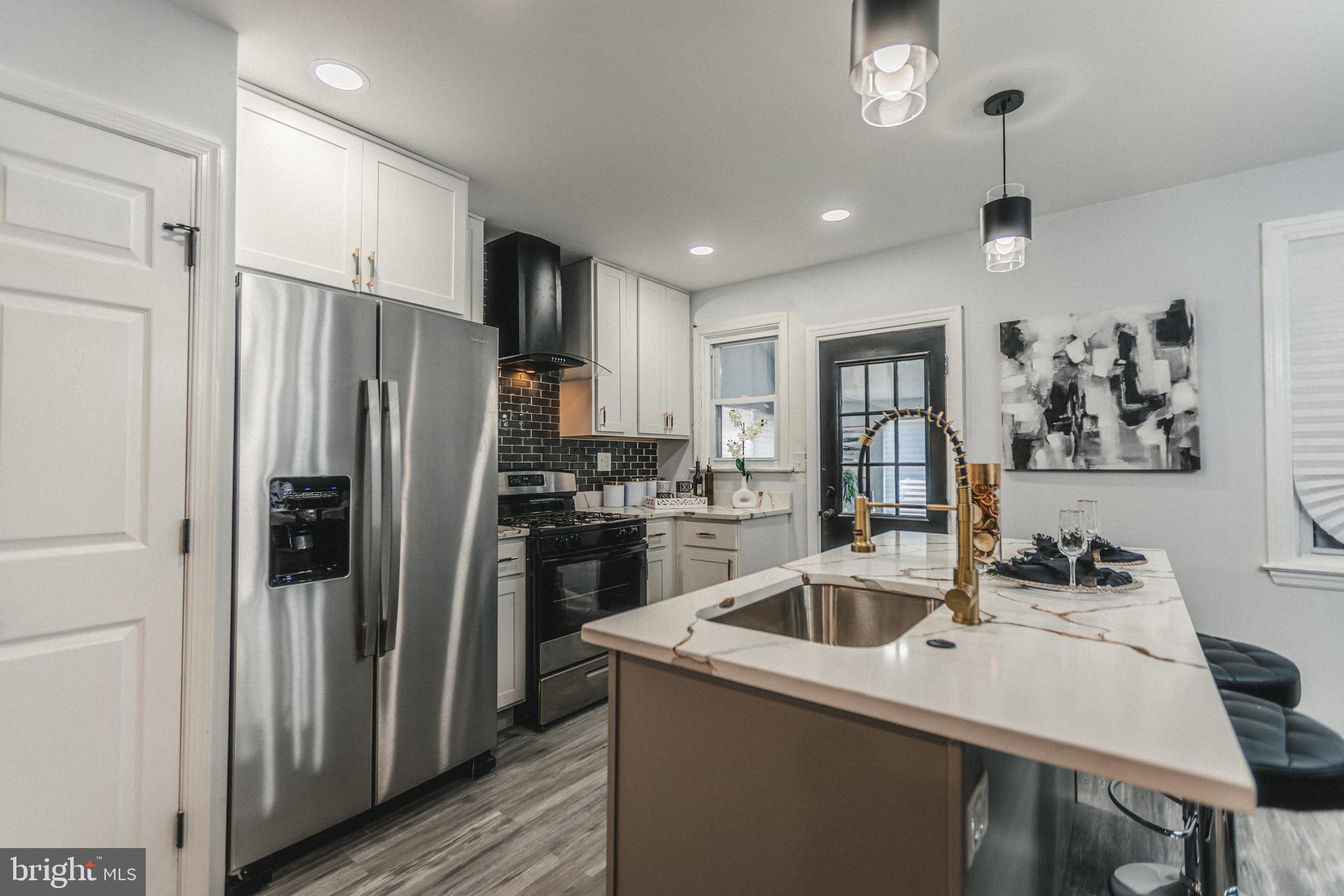 4806 WRENWOOD AVENUE