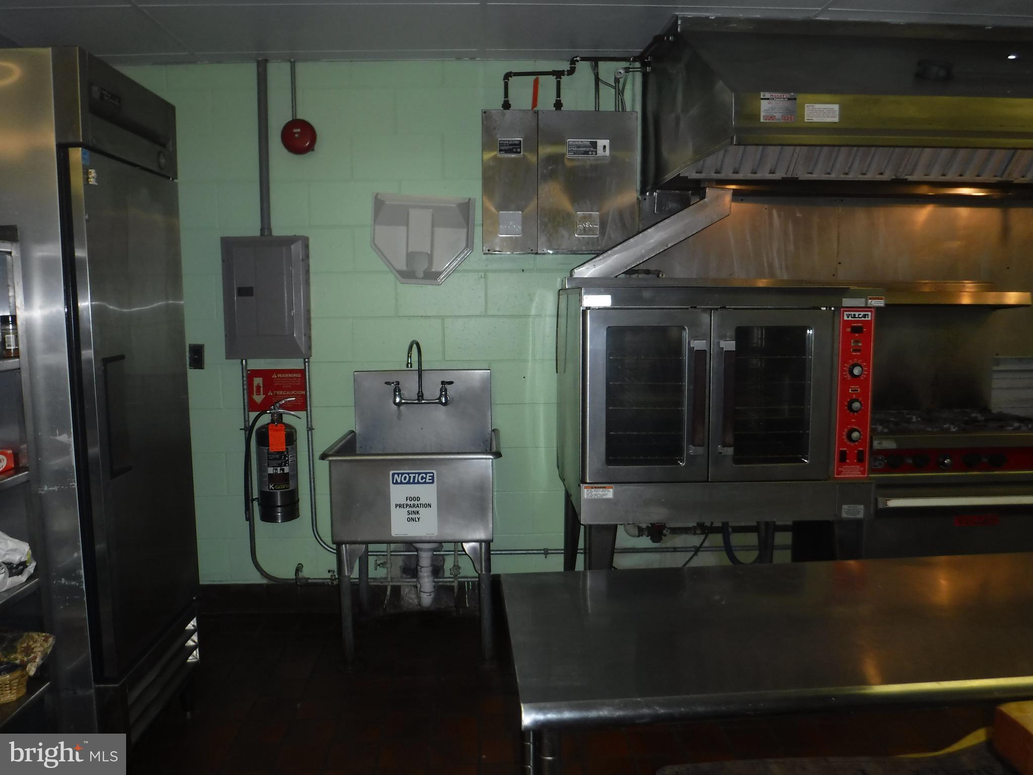 CARTER - Commercial Sale