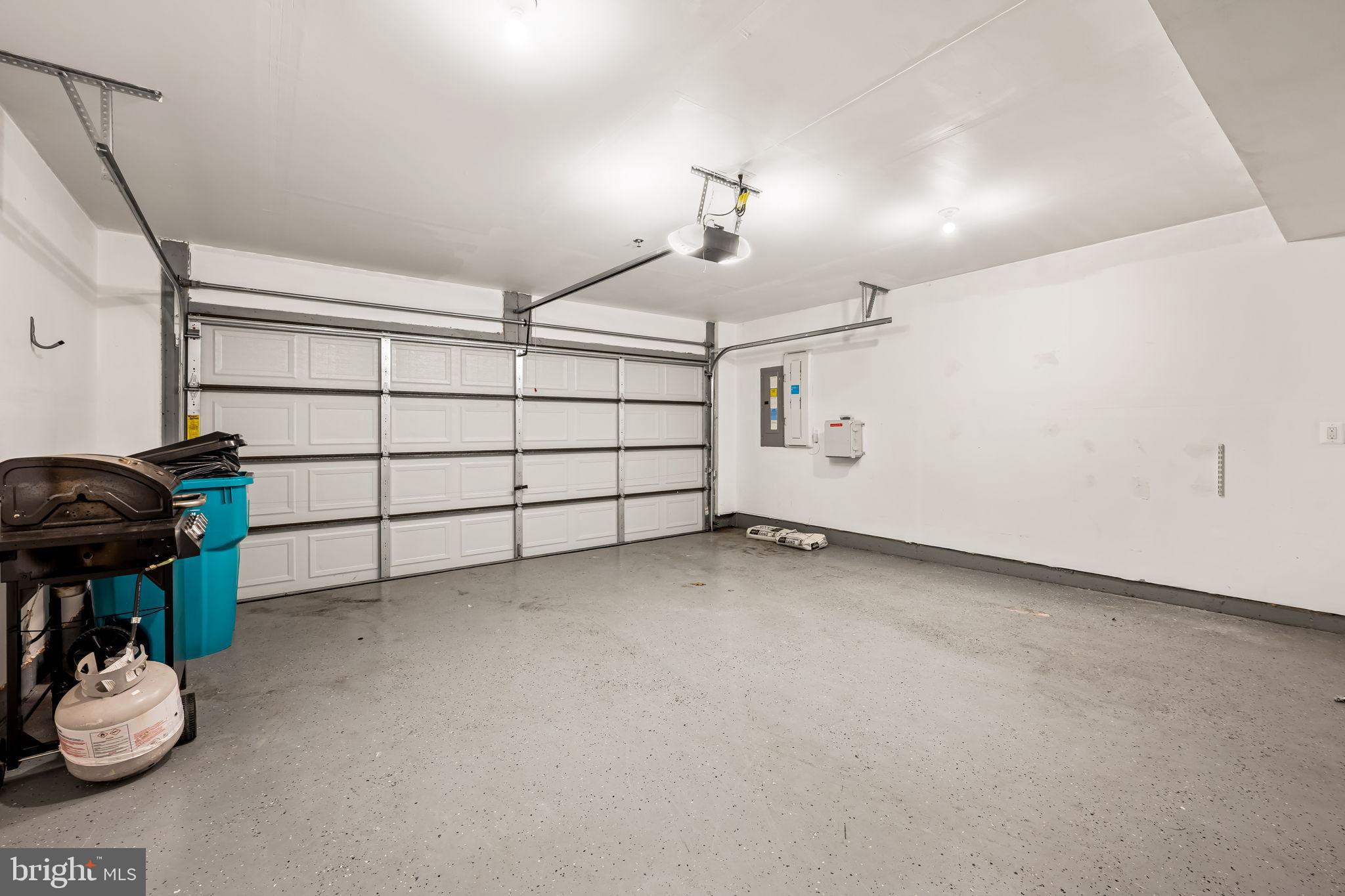 CLARKSBURG SQUARE - Residential