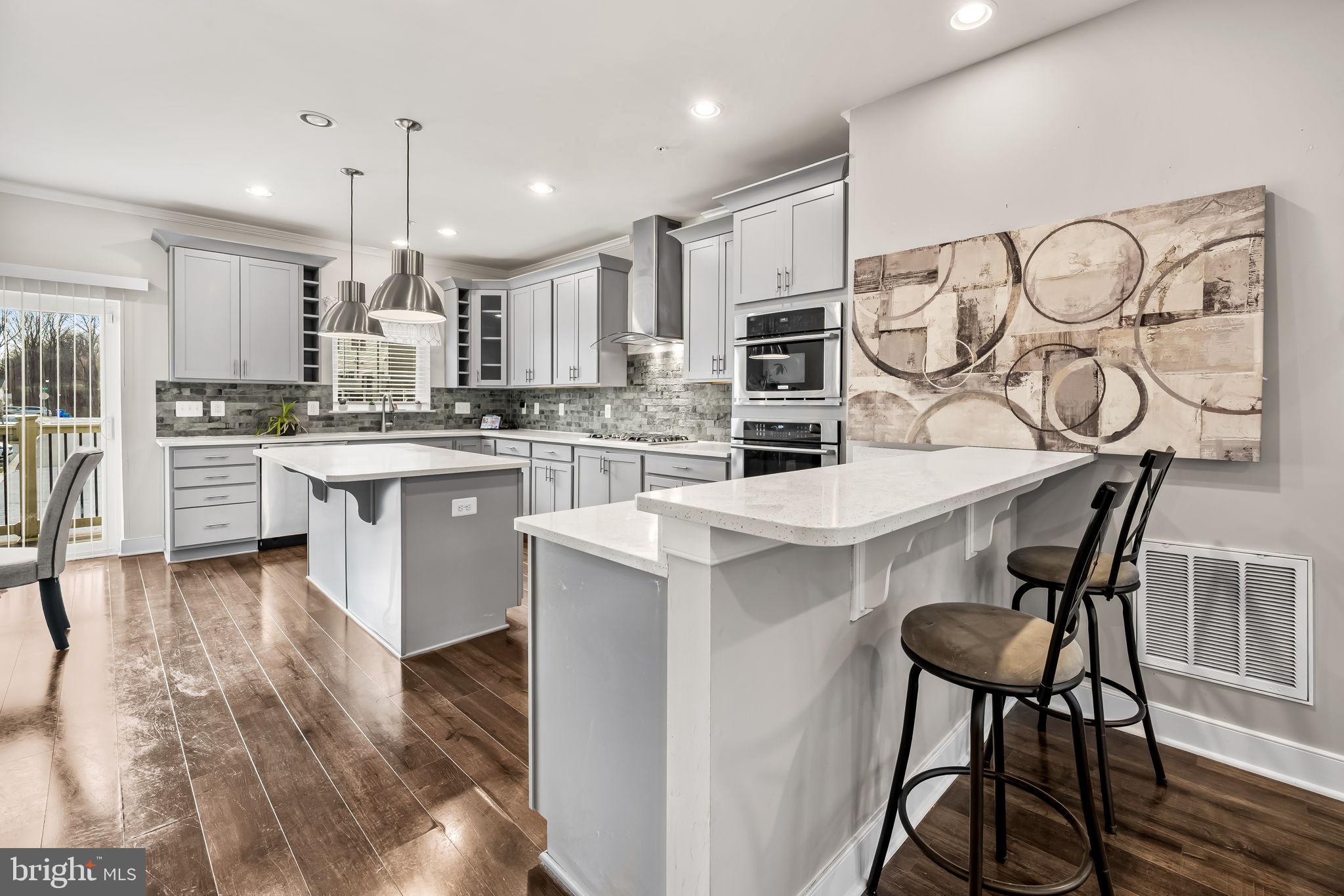 CLARKSBURG SQUARE - Residential