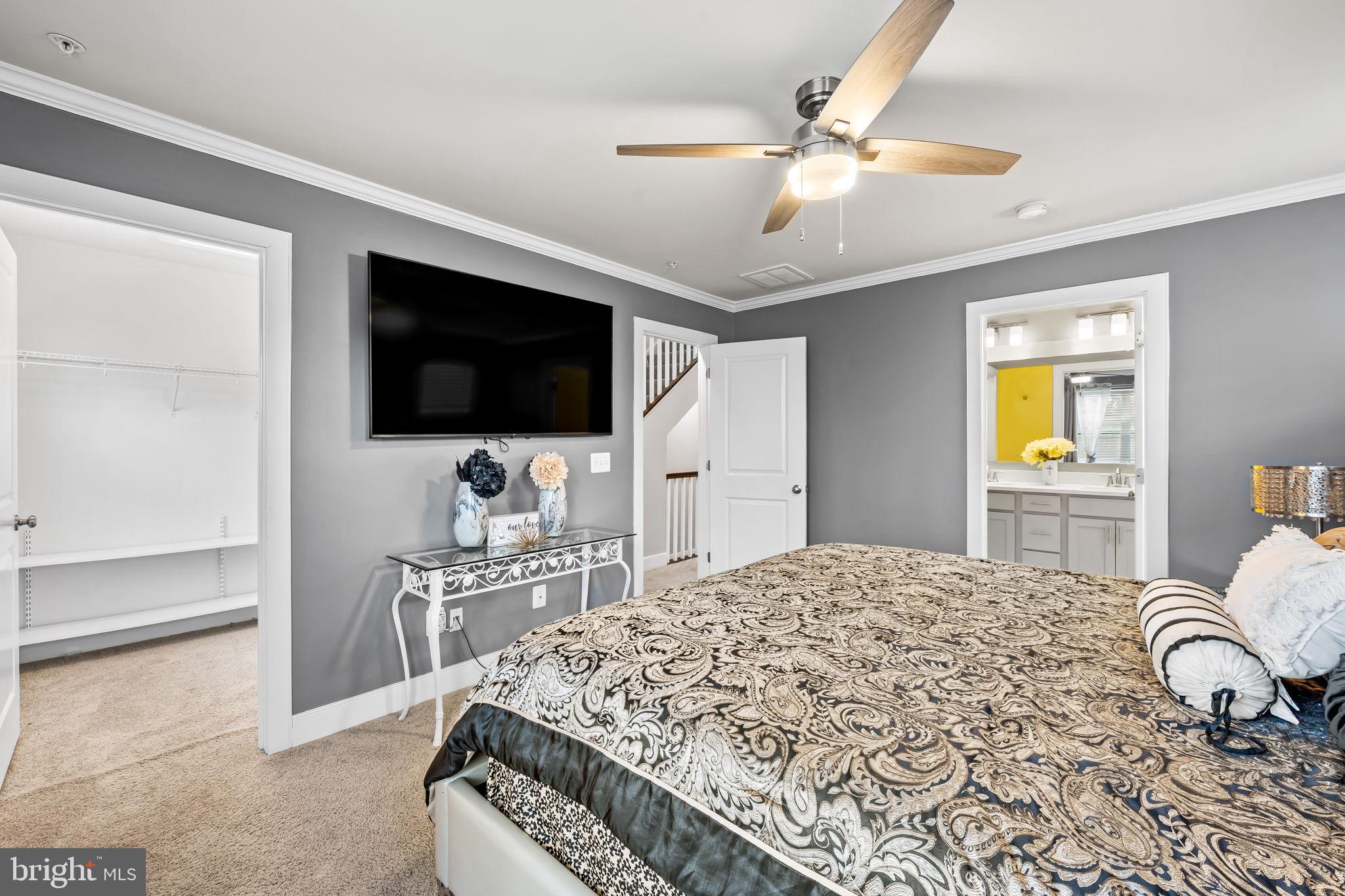 CLARKSBURG SQUARE - Residential