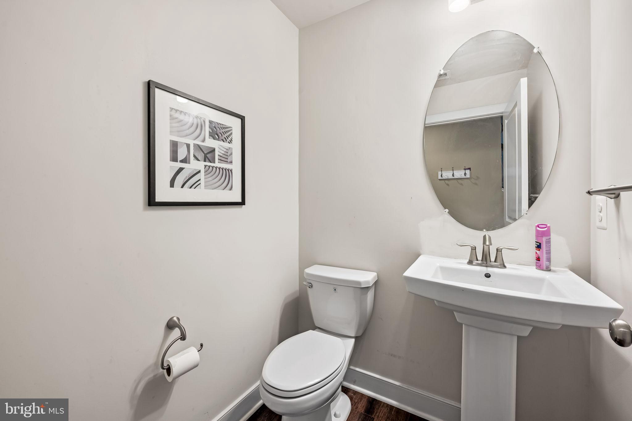 CLARKSBURG SQUARE - Residential