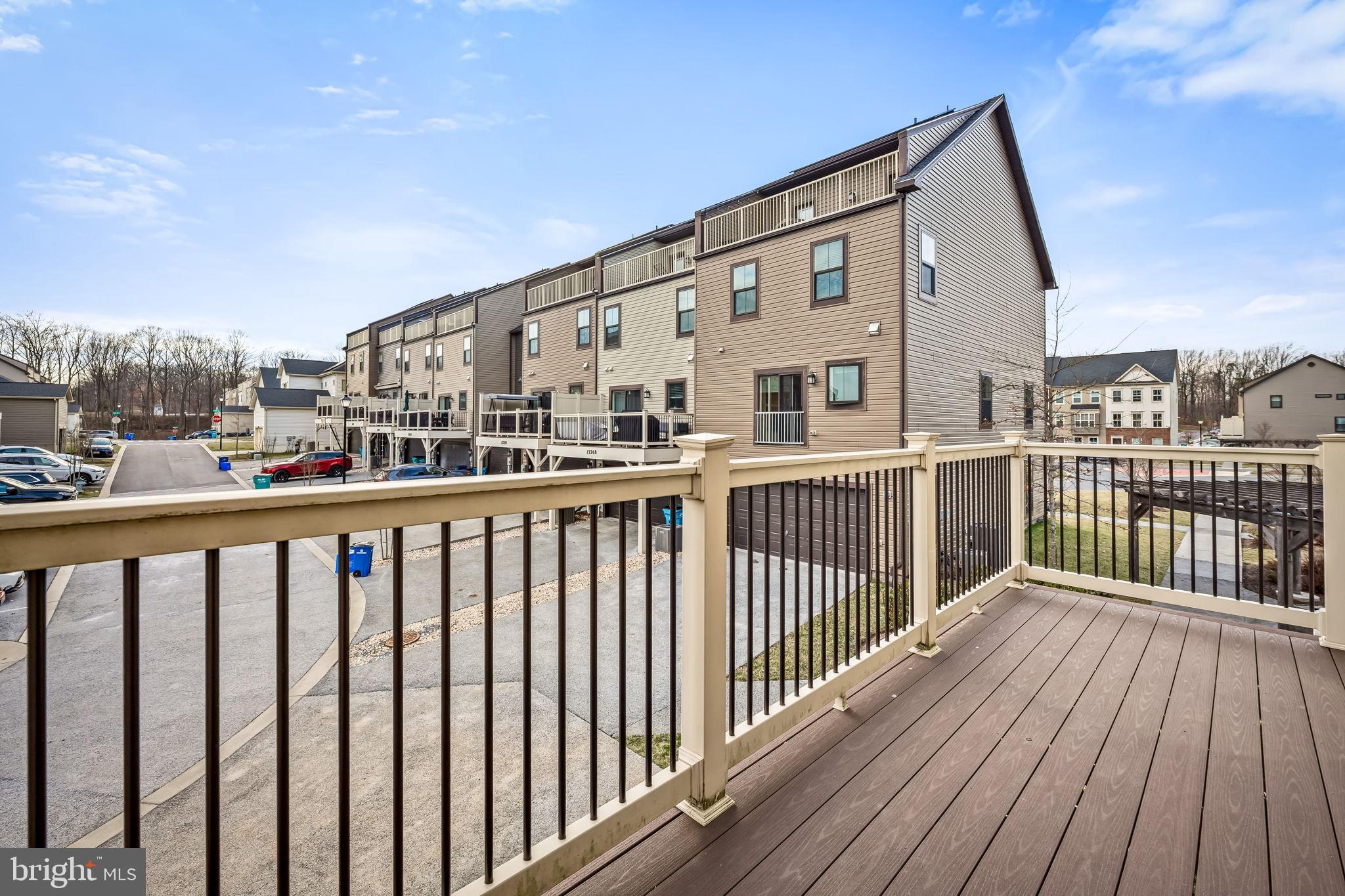 CLARKSBURG SQUARE - Residential