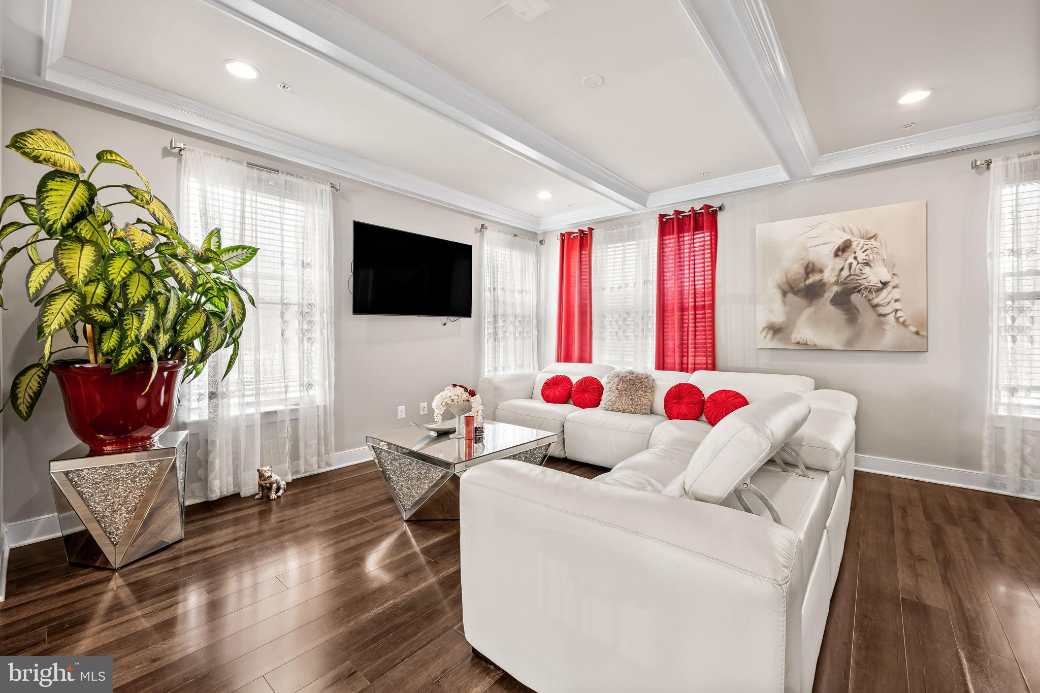 CLARKSBURG SQUARE - Residential