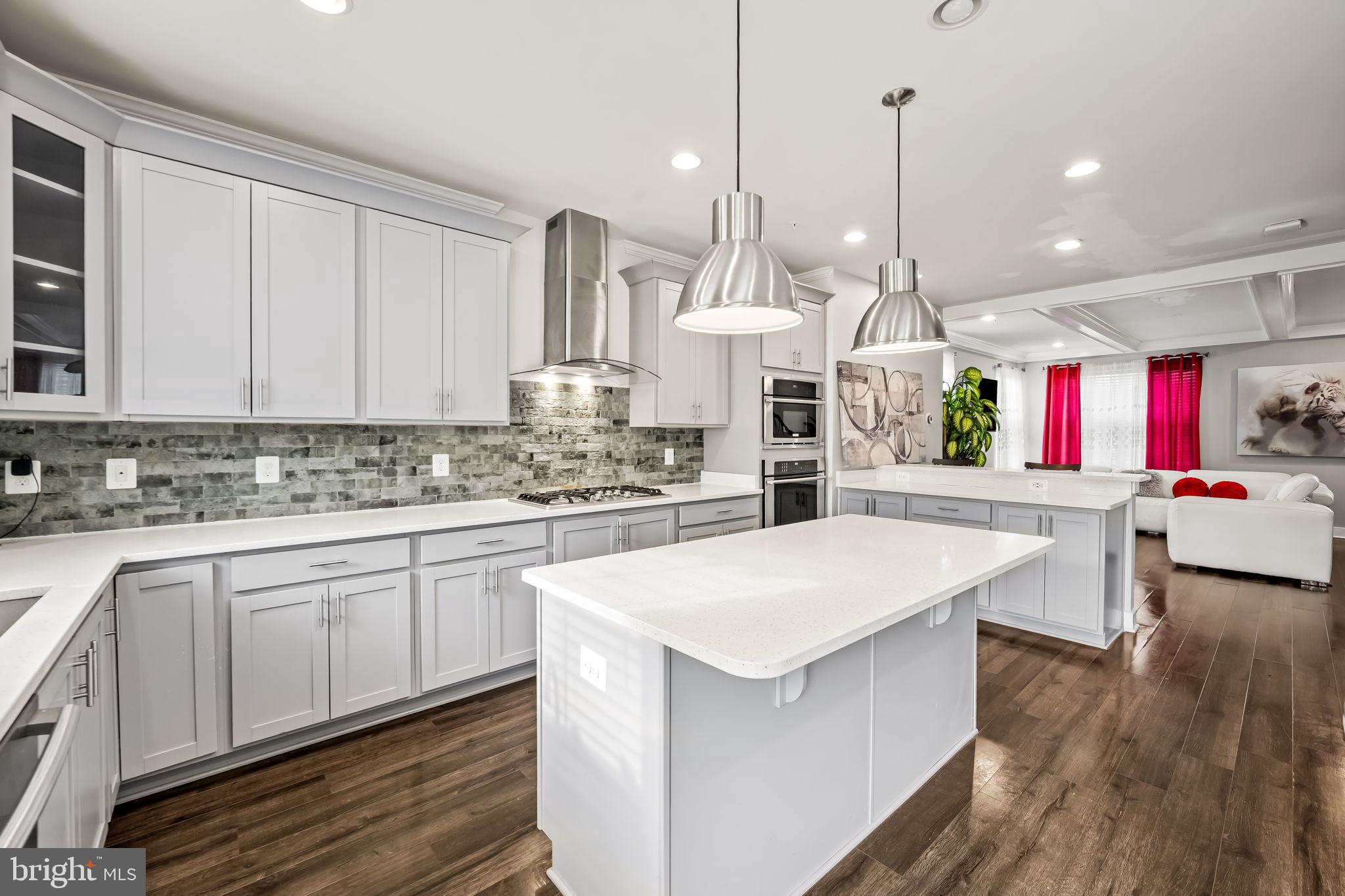 CLARKSBURG SQUARE - Residential