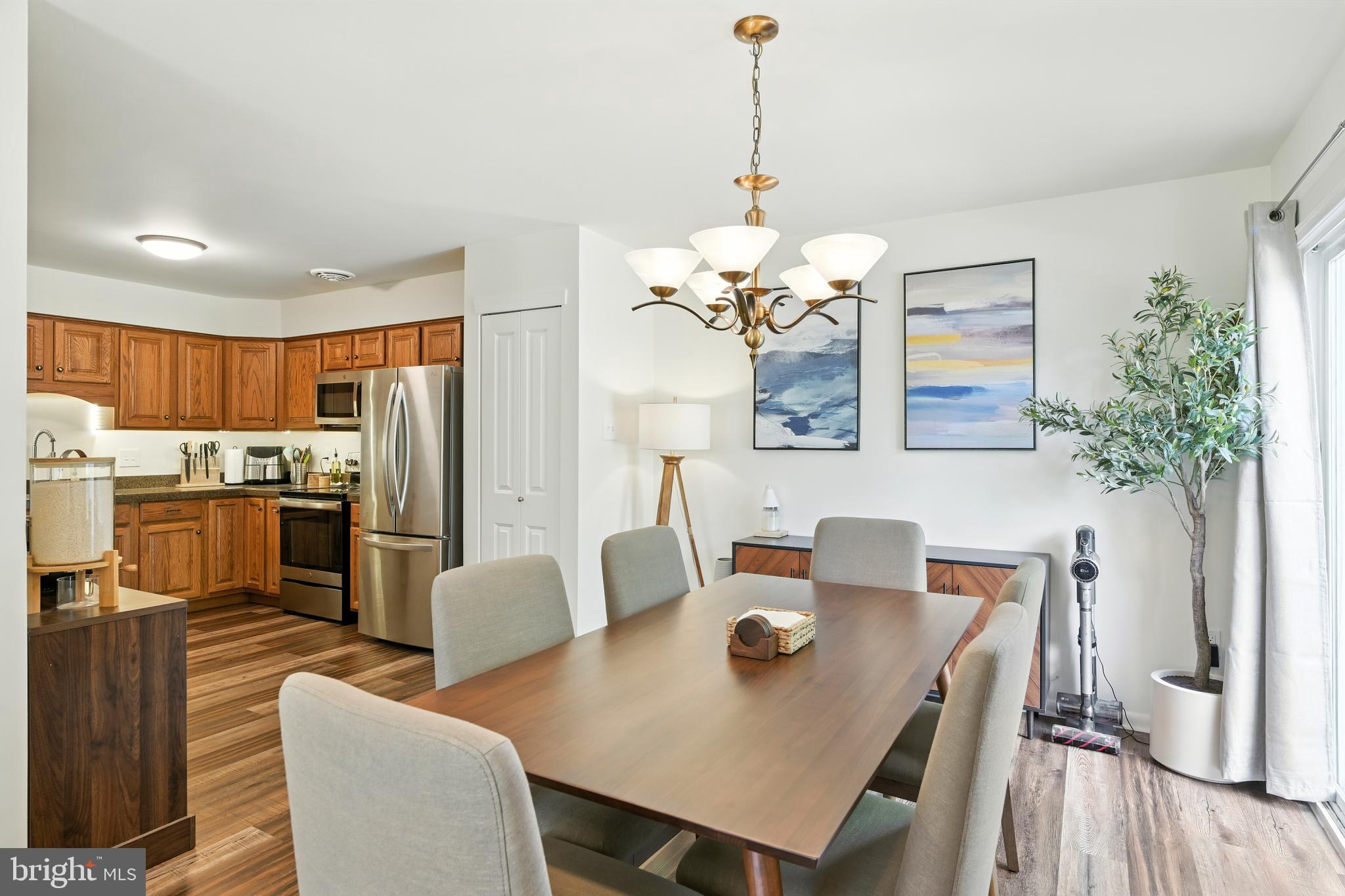 MONTGOMERY PLACE - Residential