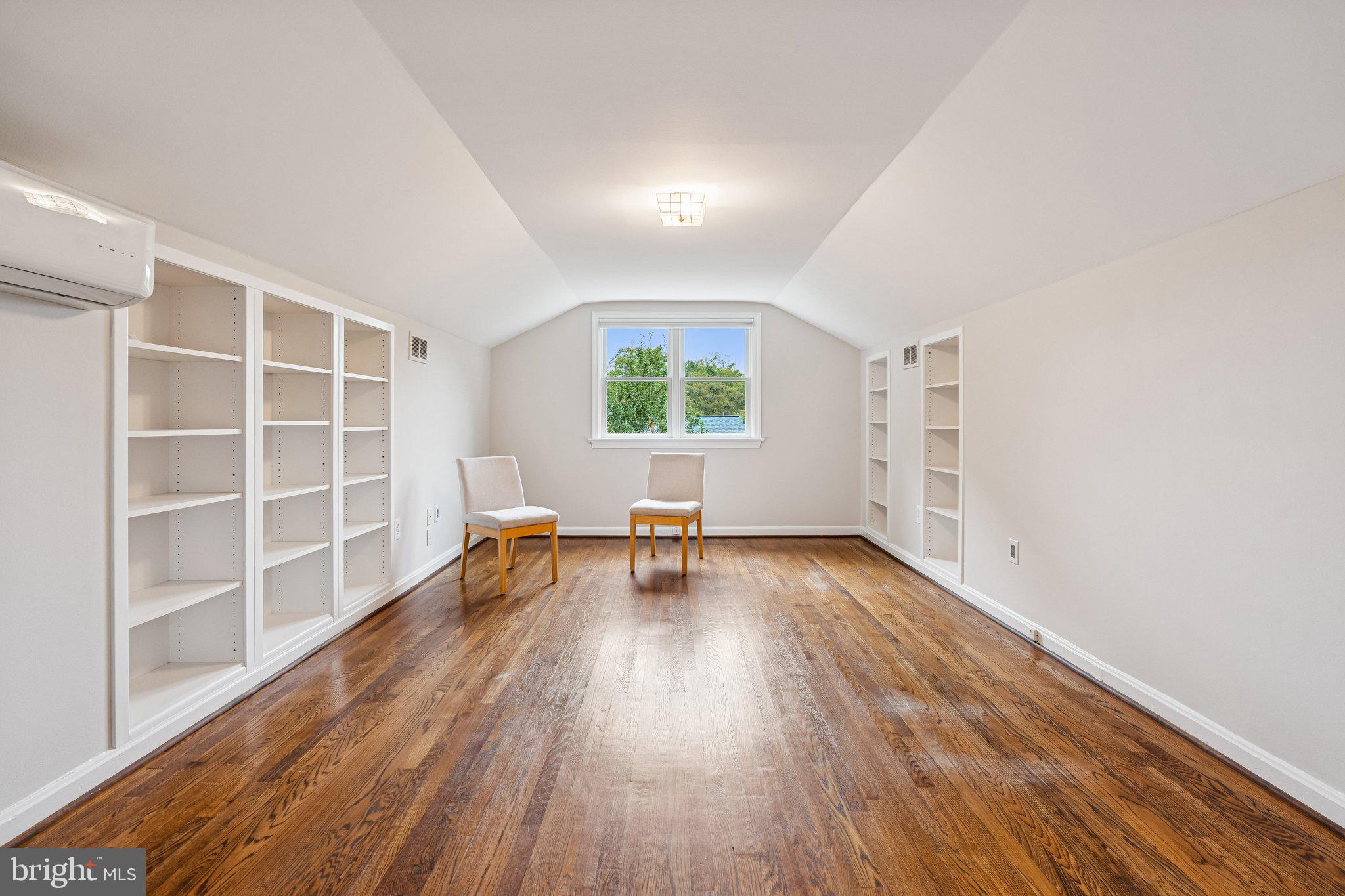 LYBROOK - Residential