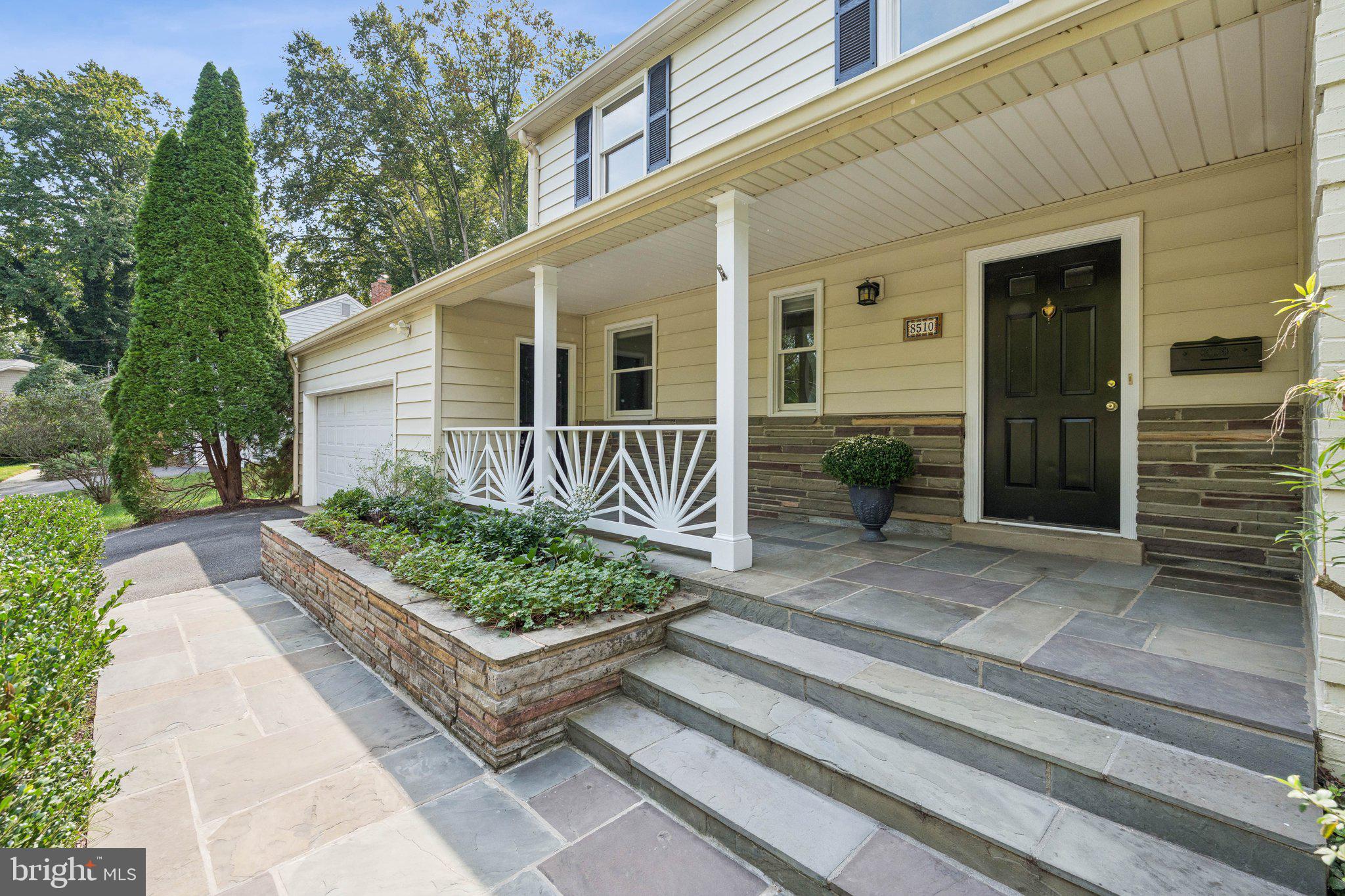 LYBROOK - Residential