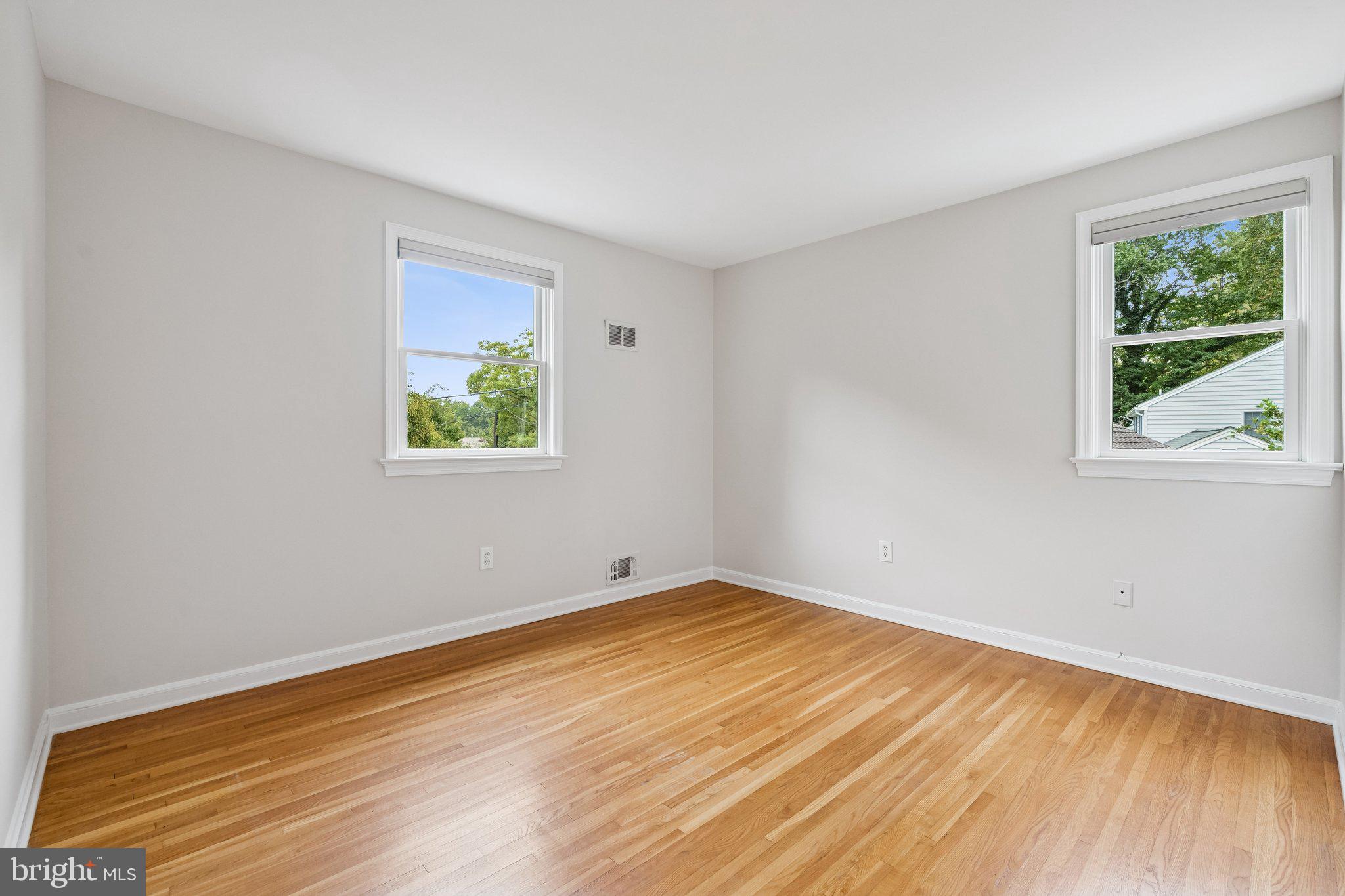 LYBROOK - Residential