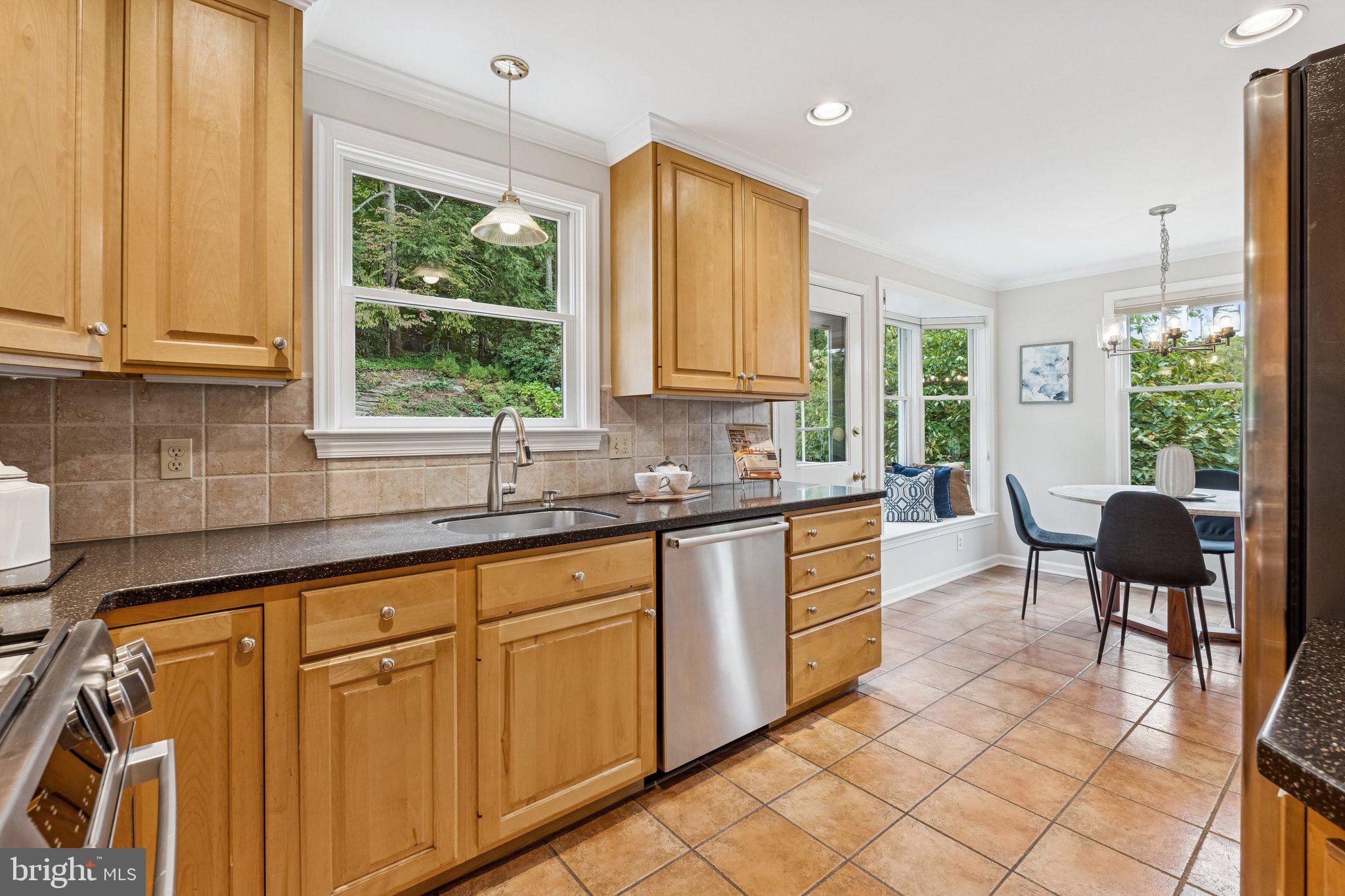 LYBROOK - Residential