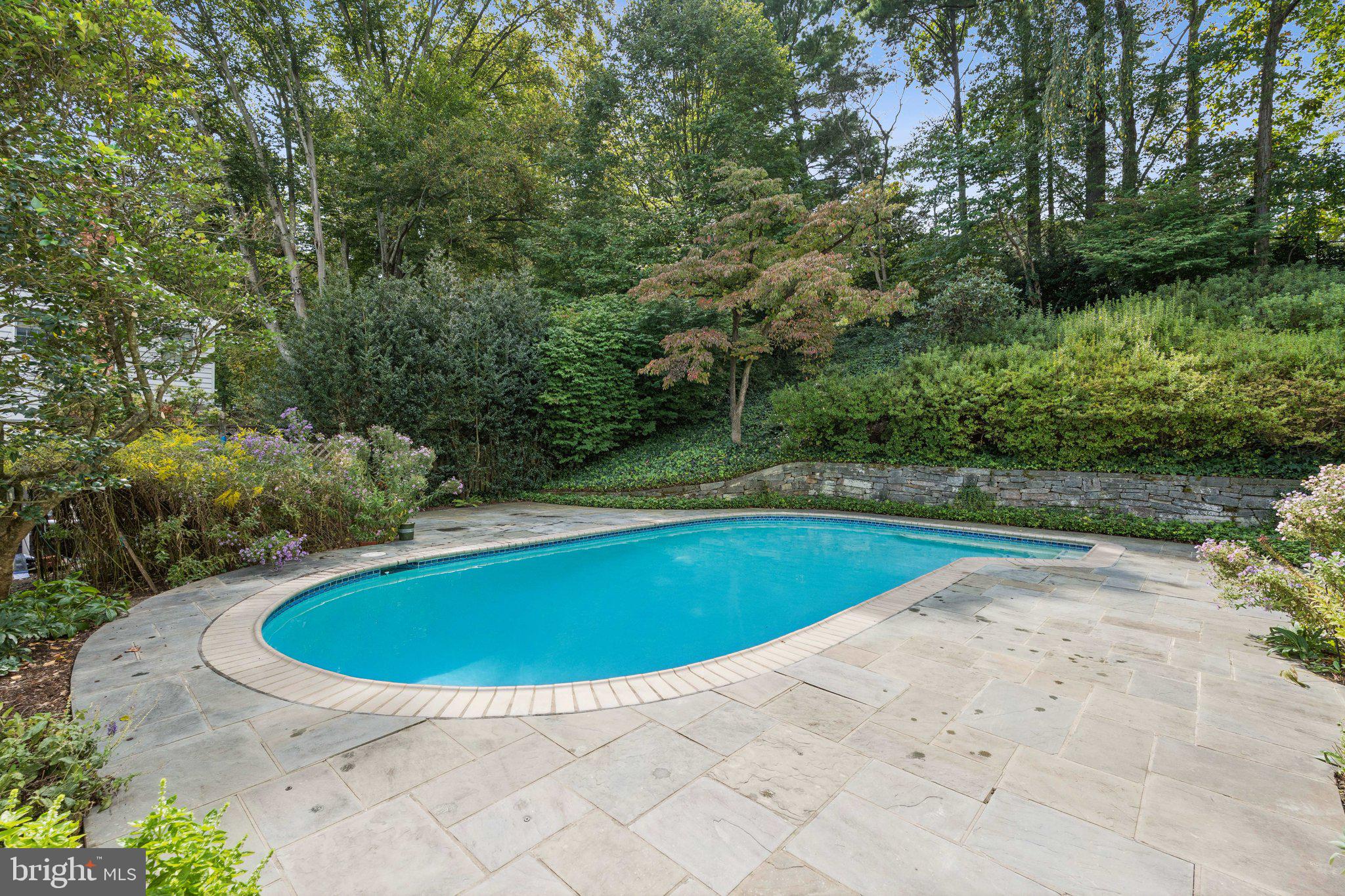 LYBROOK - Residential