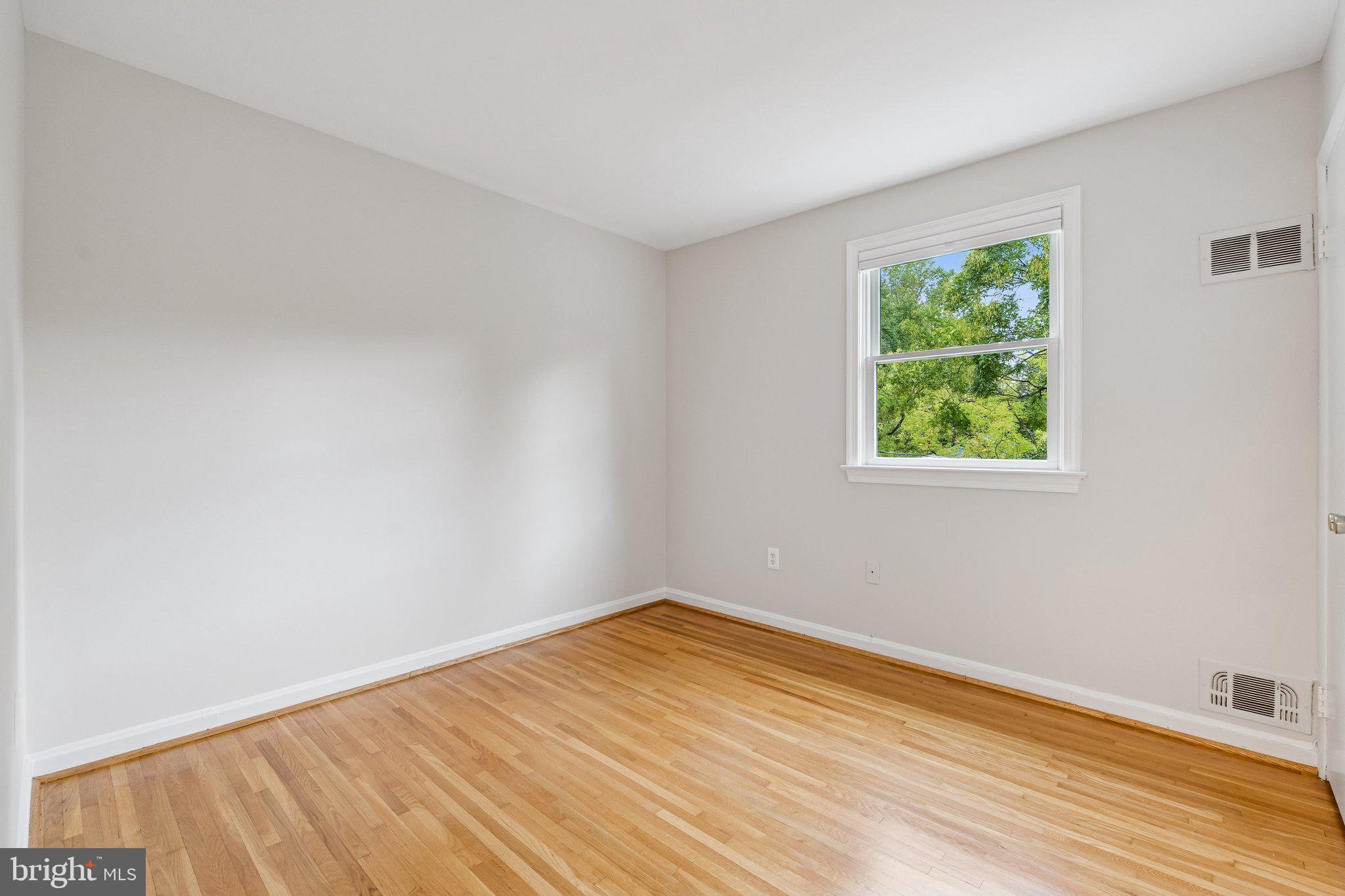 LYBROOK - Residential