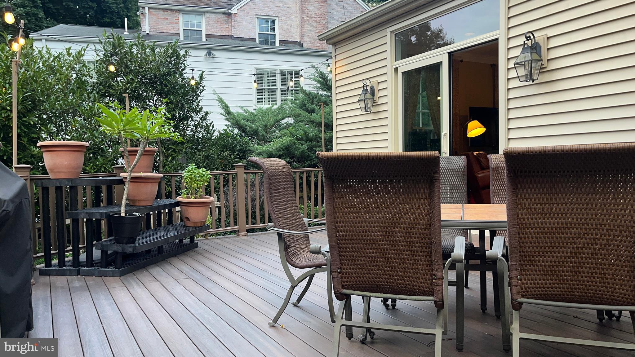 WOODACRES - Residential