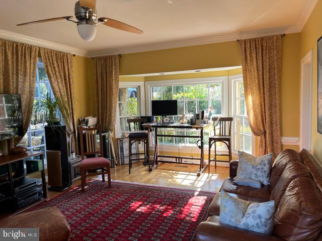 WOODACRES - Residential