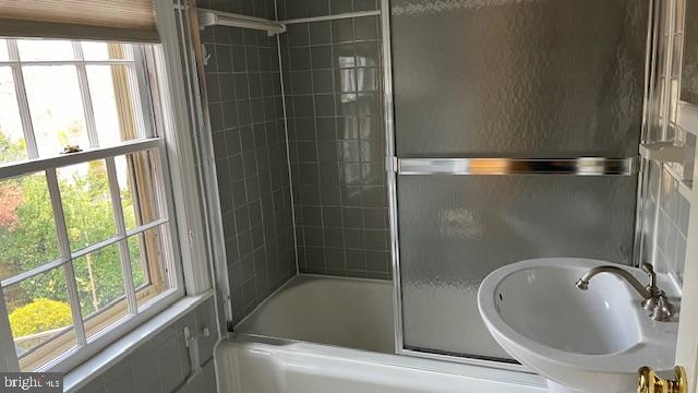 WOODACRES - Residential