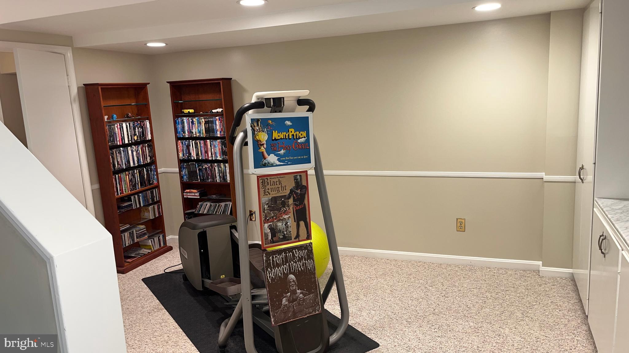 WOODACRES - Residential