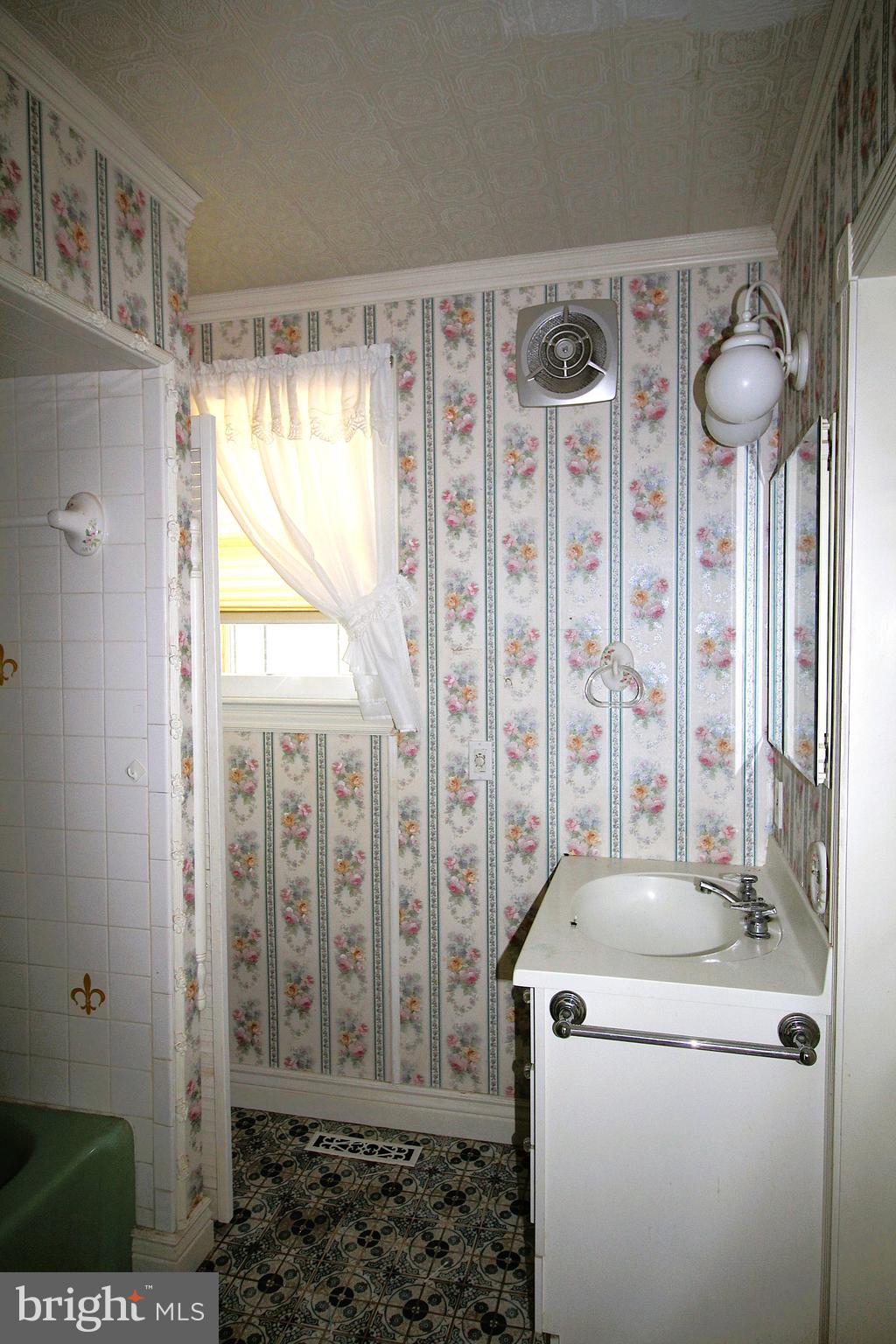 COVE POINT - Residential