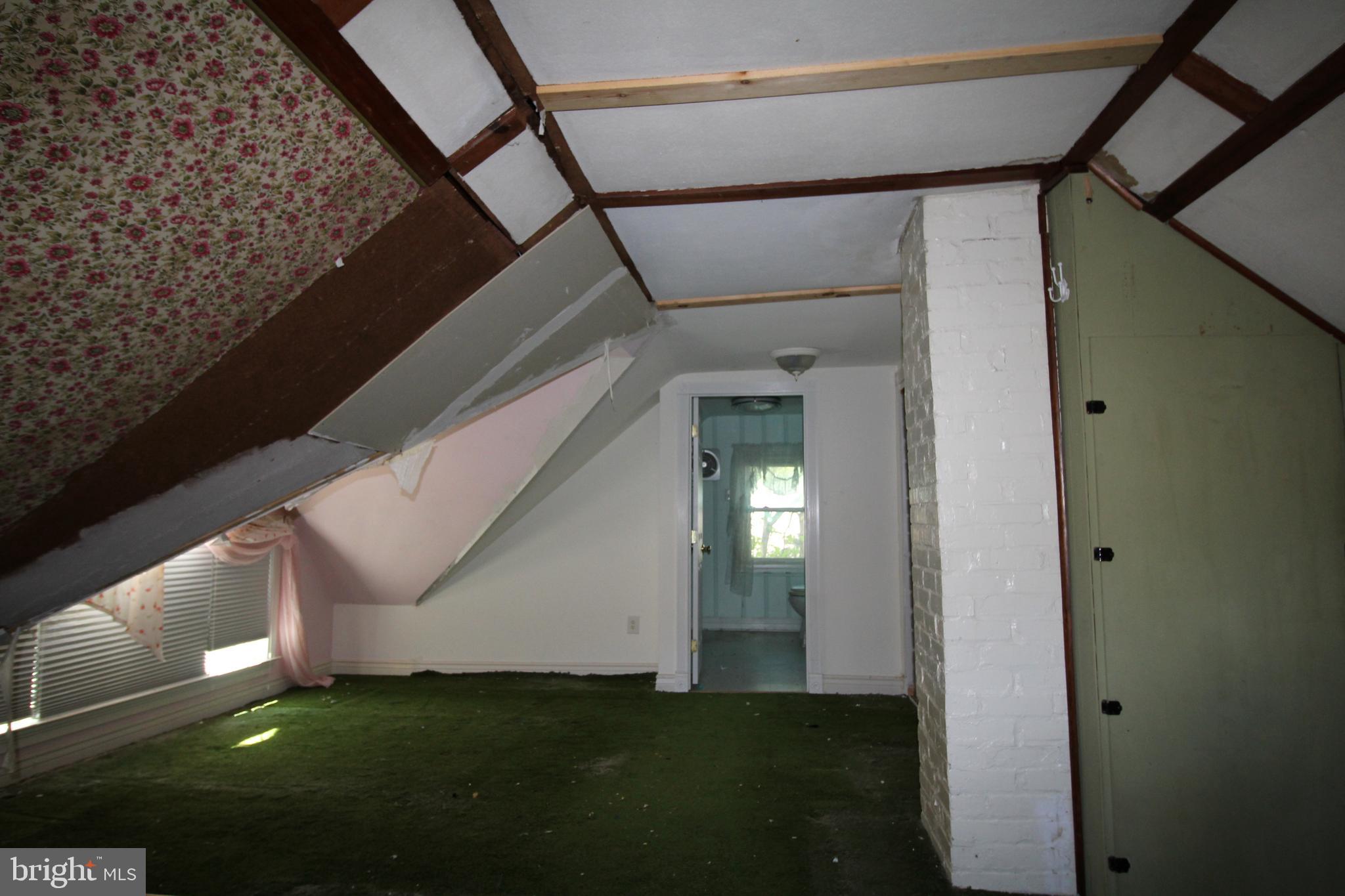 COVE POINT - Residential