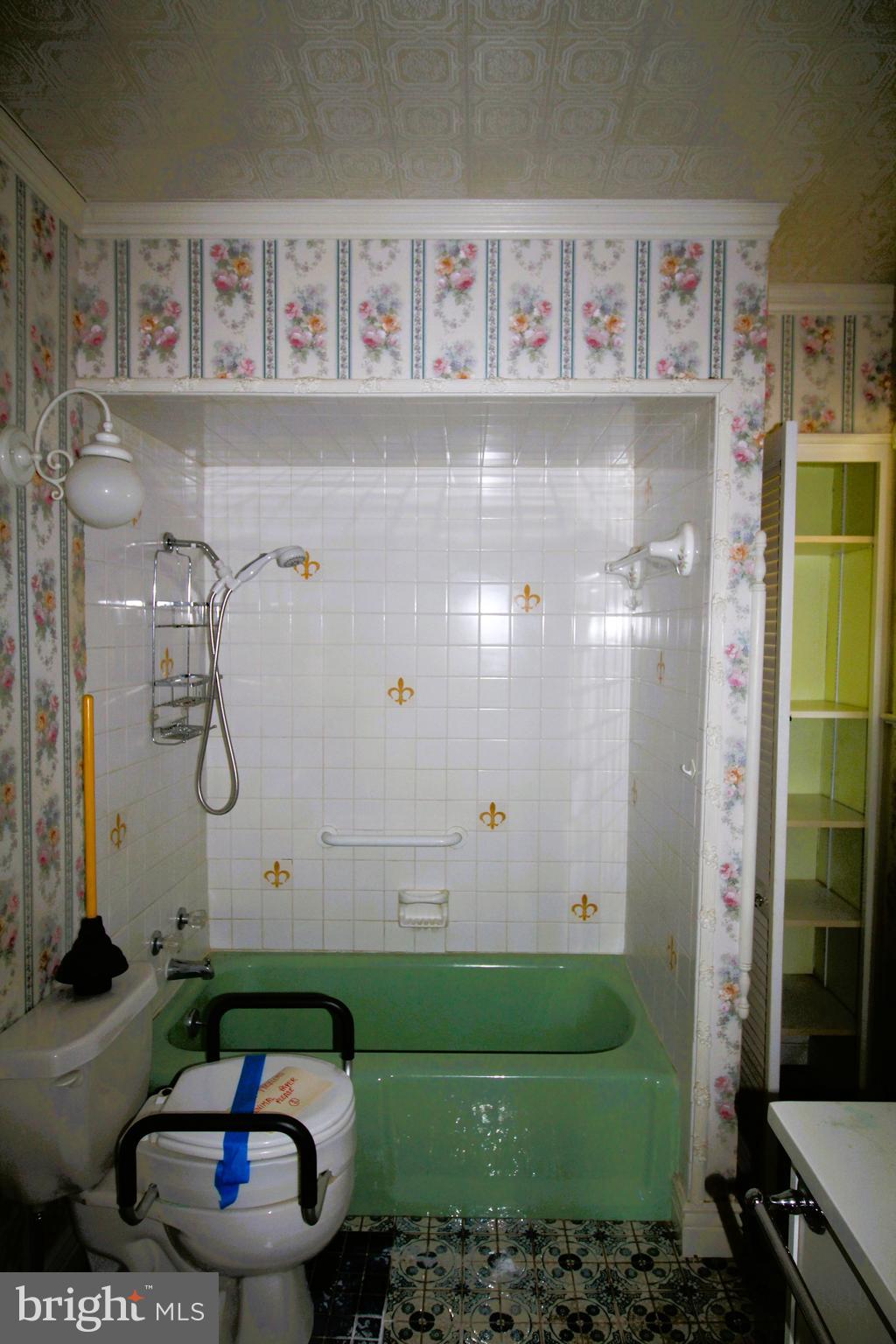 COVE POINT - Residential