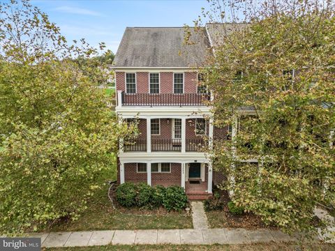 22462 DINAH PLACE LEESBURG VA 20175