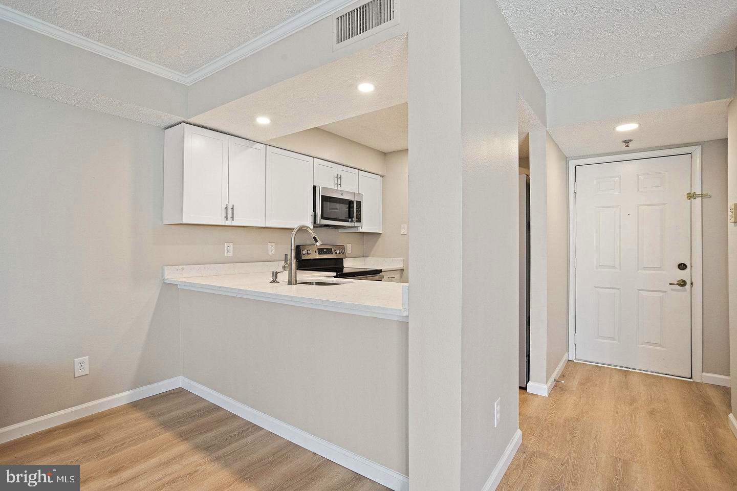 1504 LINCOLN WAY 309