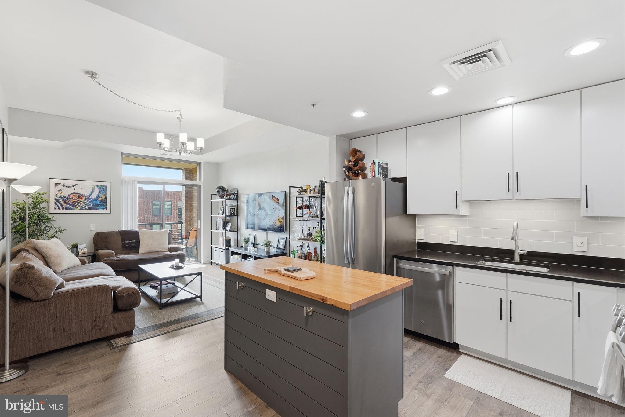 525 N FAYETTE 620