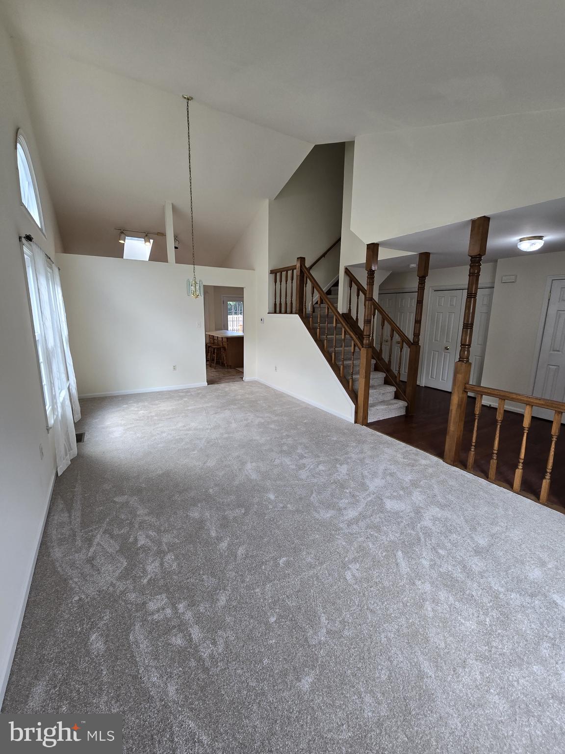 DORCHESTER - ST. CHARLES - Residential Lease