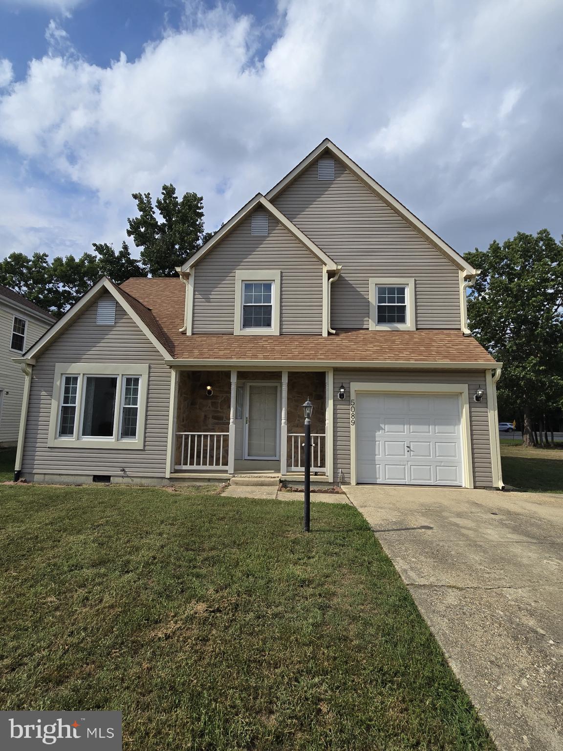 DORCHESTER - ST. CHARLES - Residential Lease