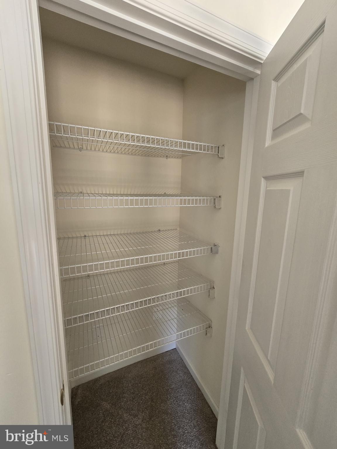 DORCHESTER - ST. CHARLES - Residential Lease