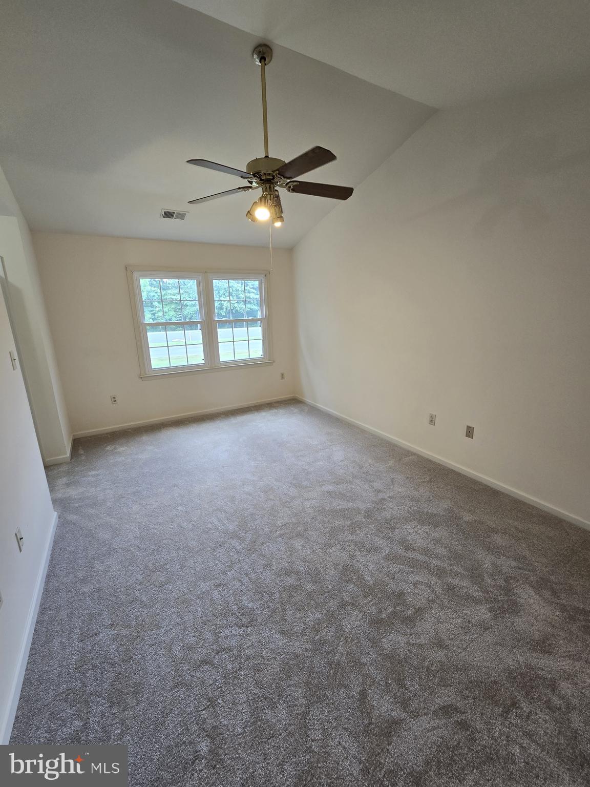 DORCHESTER - ST. CHARLES - Residential Lease