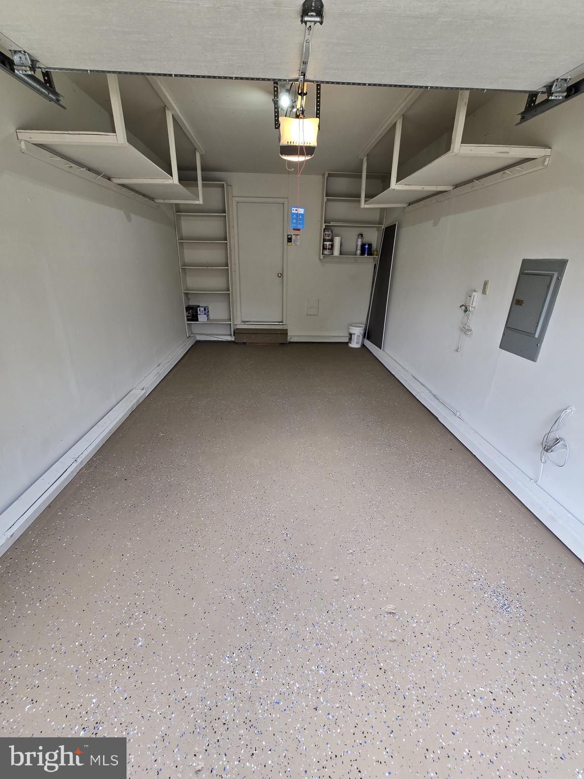 DORCHESTER - ST. CHARLES - Residential Lease