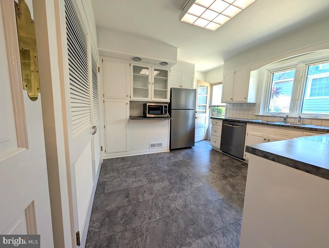 WEST TOWSON - Residential Lease