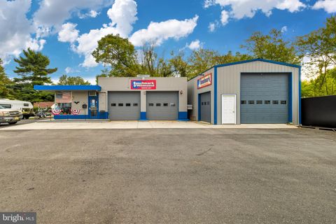 Photo of 406 S Broadway, DEEPWATER, NJ 08023 (MLS # NJSA2016504)