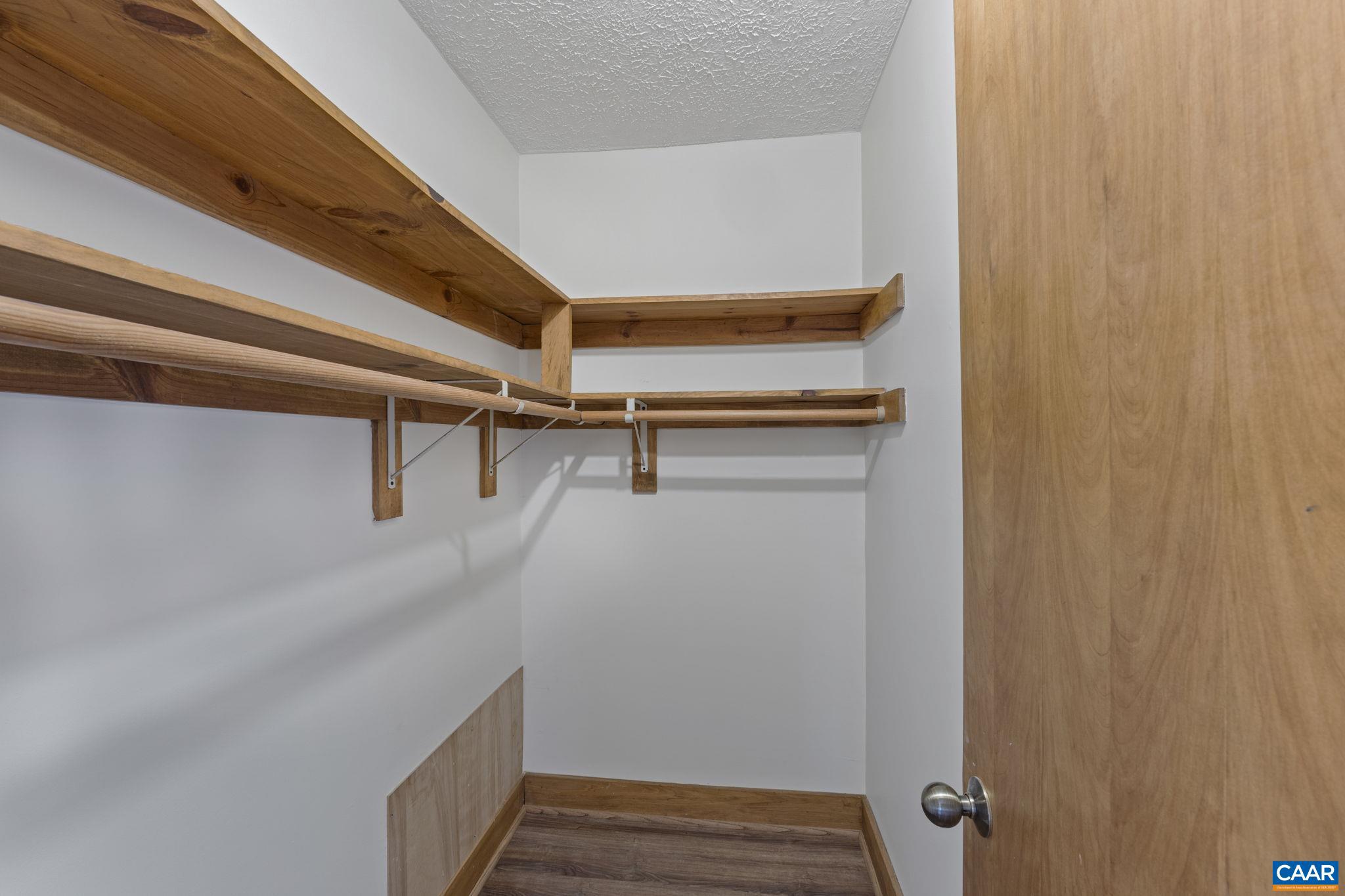 WINTERGREEN RESORT - Residential