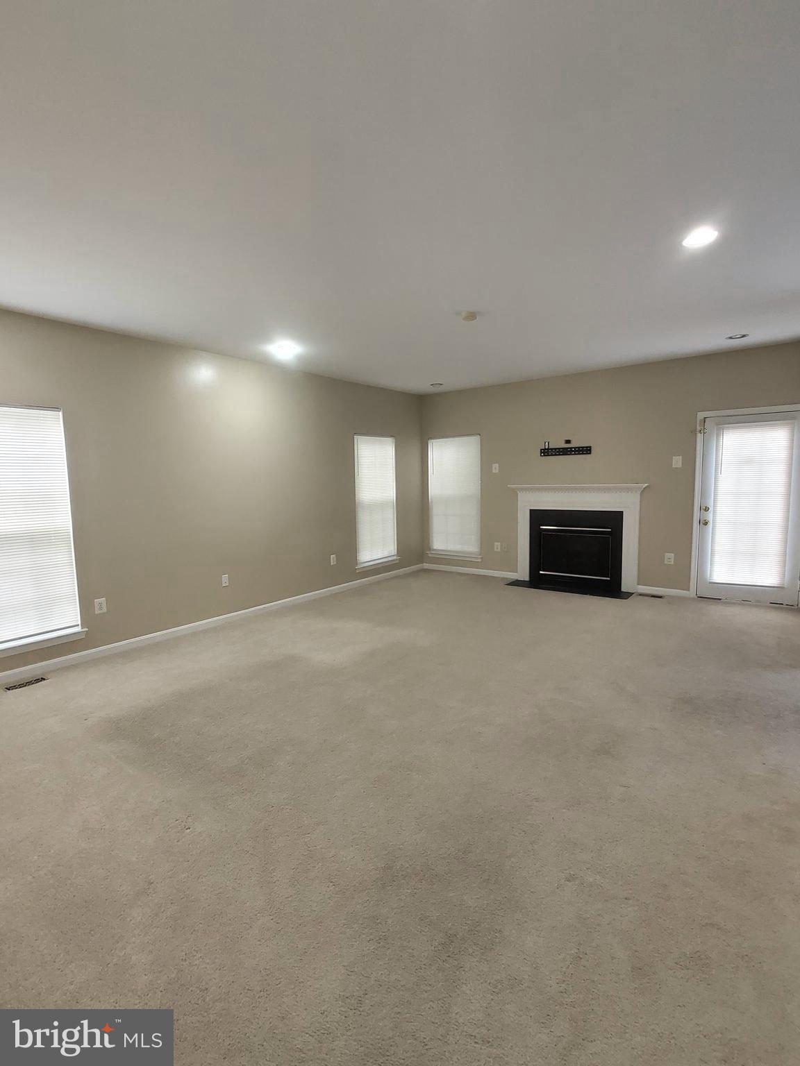 SAYBROOKE - Residential Lease