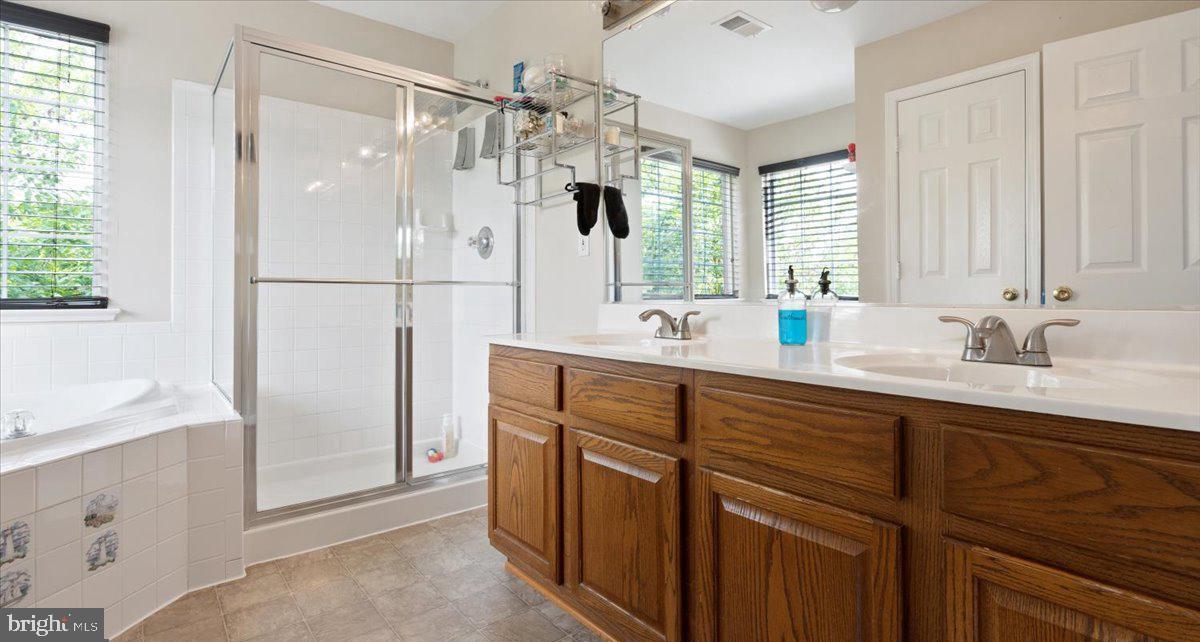 SAYBROOKE - Residential Lease