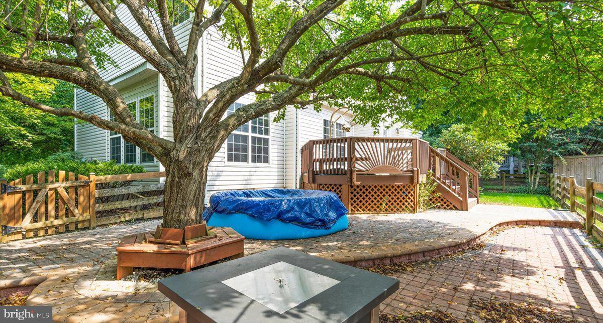 SAYBROOKE - Residential Lease